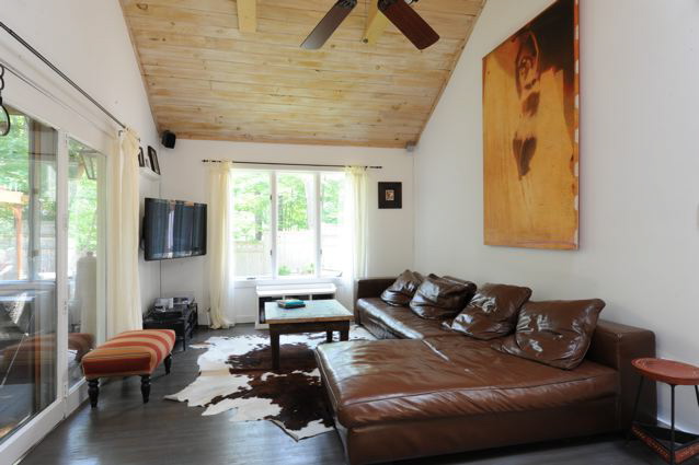 Beautiful Woodstock Country Retreat with Hot Tub