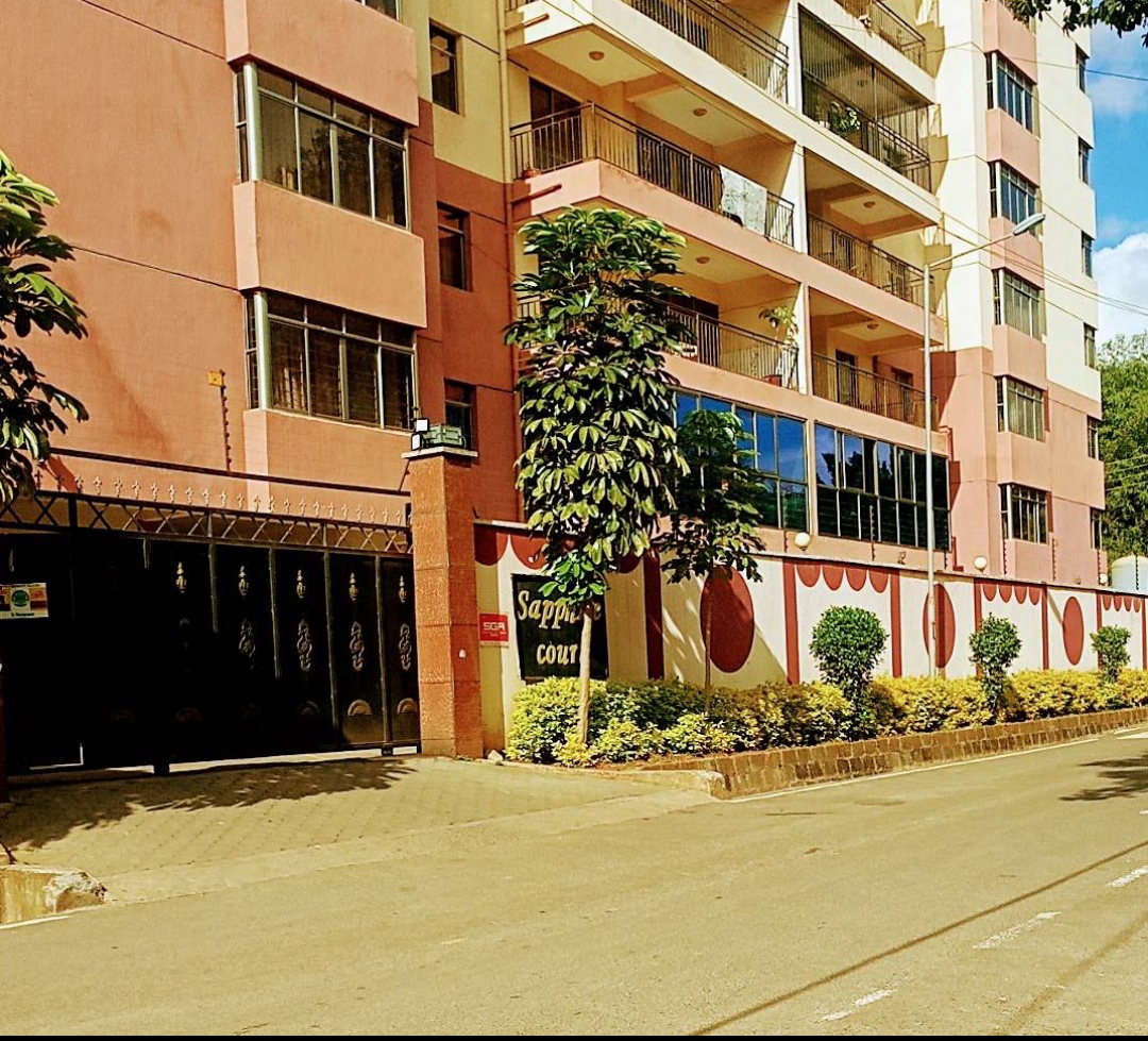 ☆♥2BR Bright &Cosy with Gym, Pool,View @ kilimani☆ in Kilimani, Nairobi