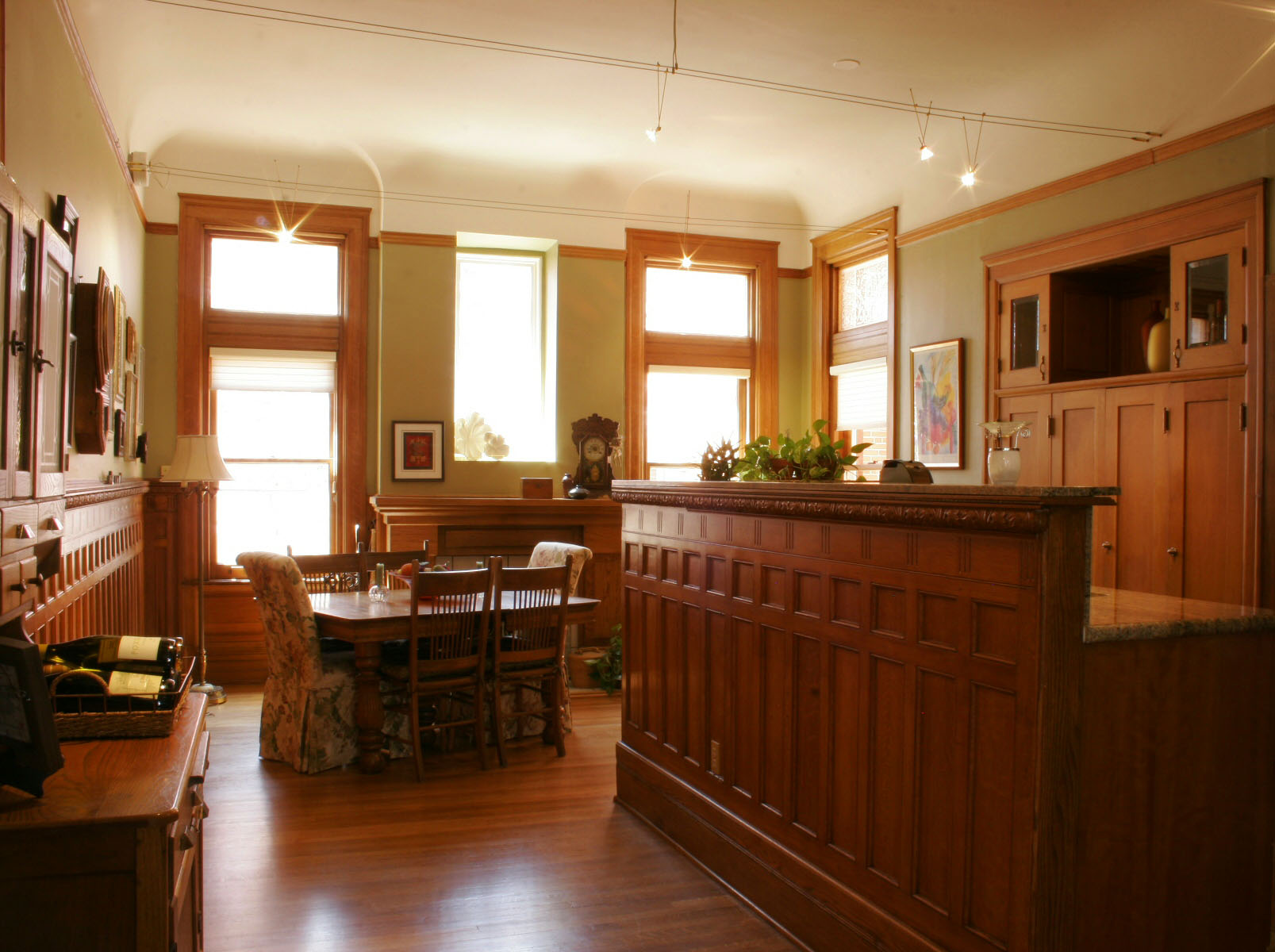 Historic Mansion - Room and Bath in Capitol Hill, Denver