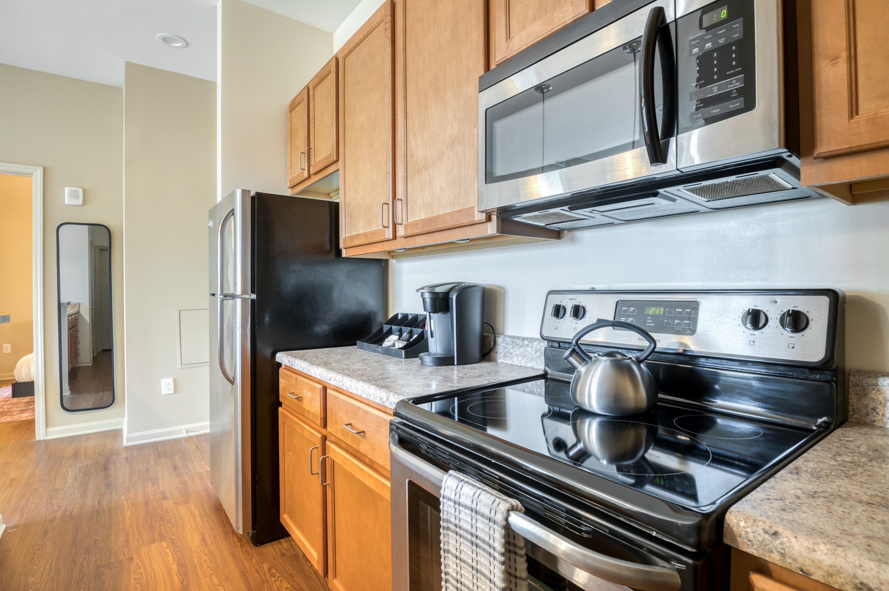 Mint House Downtown Greenville 2 Bed Apt w Office Serviced