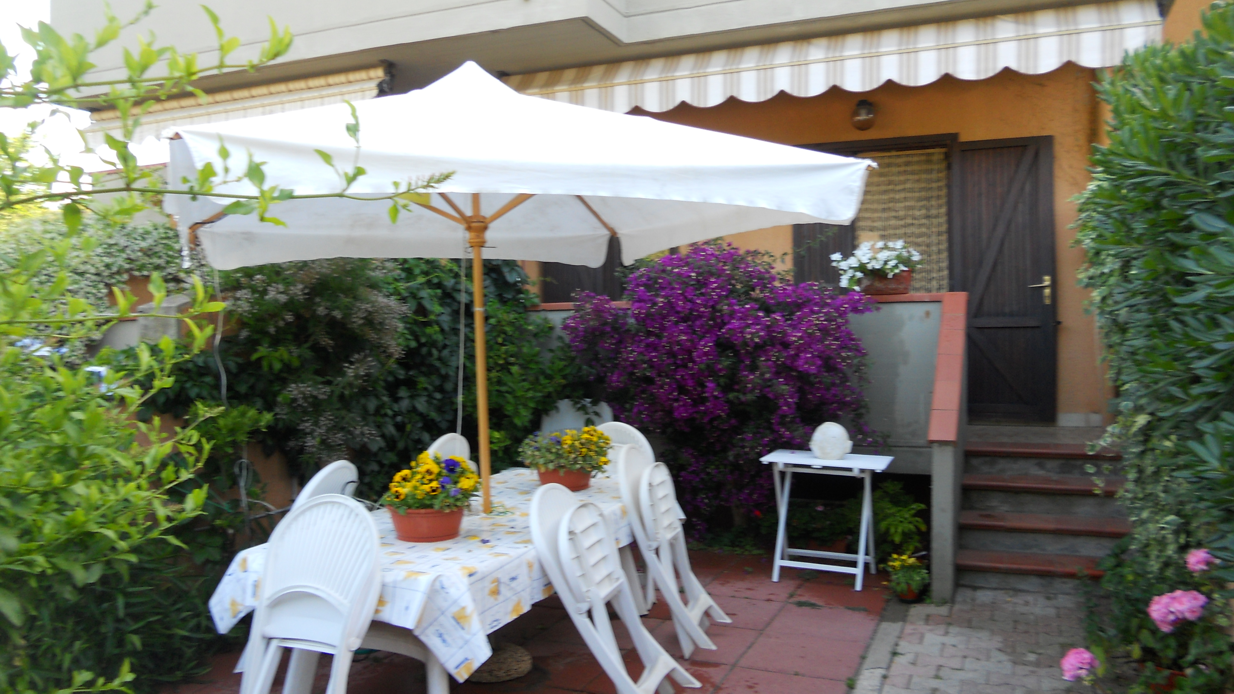 Delicious apartment in townhouse