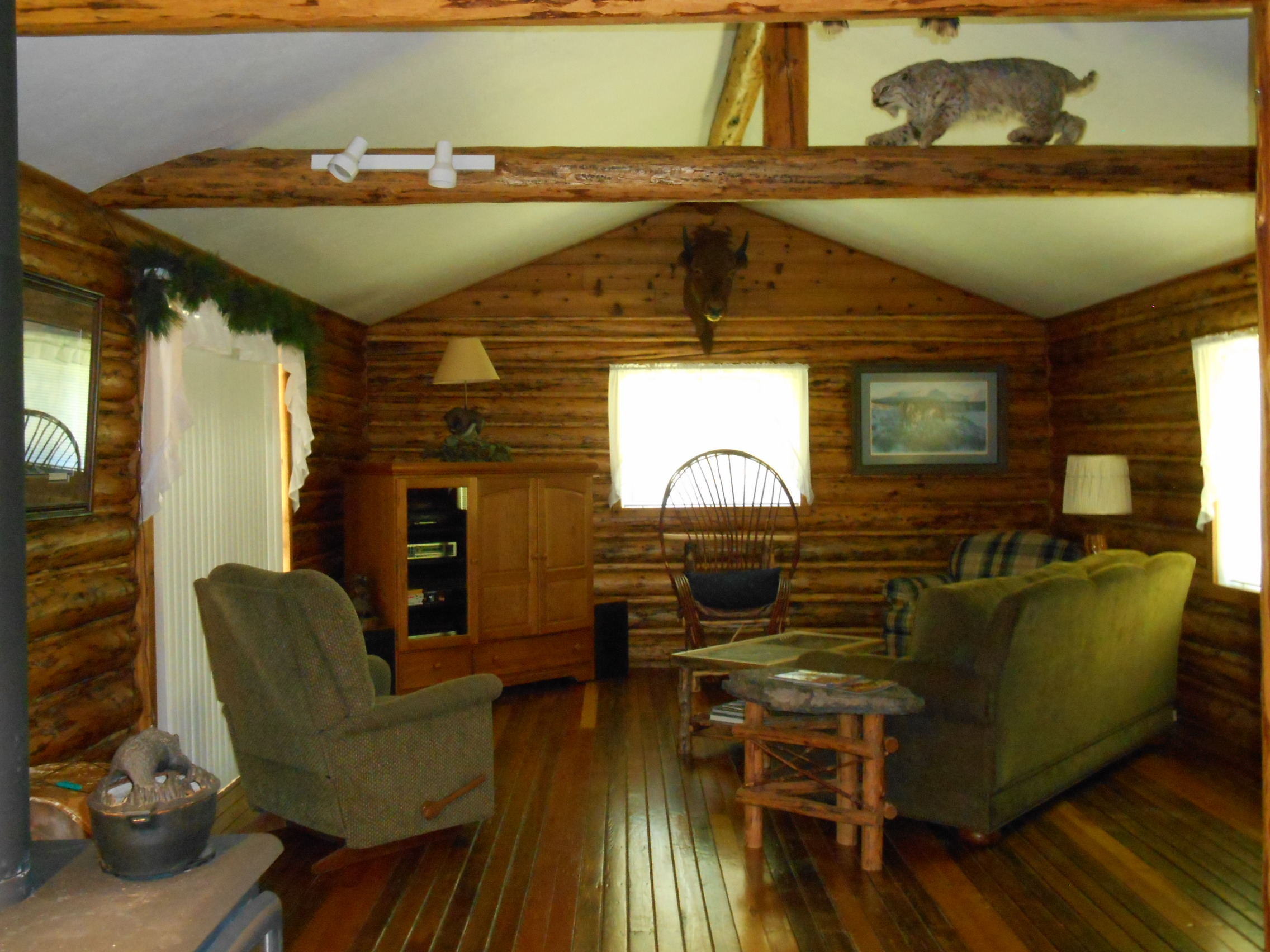 Secluded, 2 Bedroom Log Cabin Houses for Rent in Kila, Montana