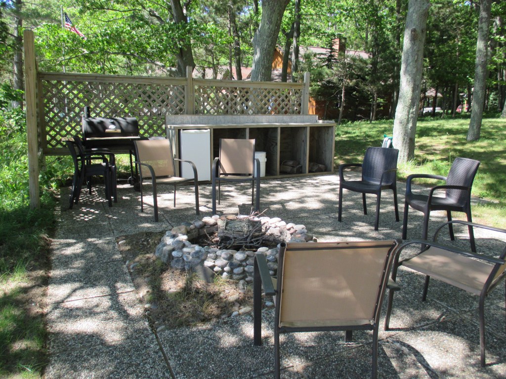 Historic Platte Lake Home Sleeping Bear Dune Cottages for Rent in