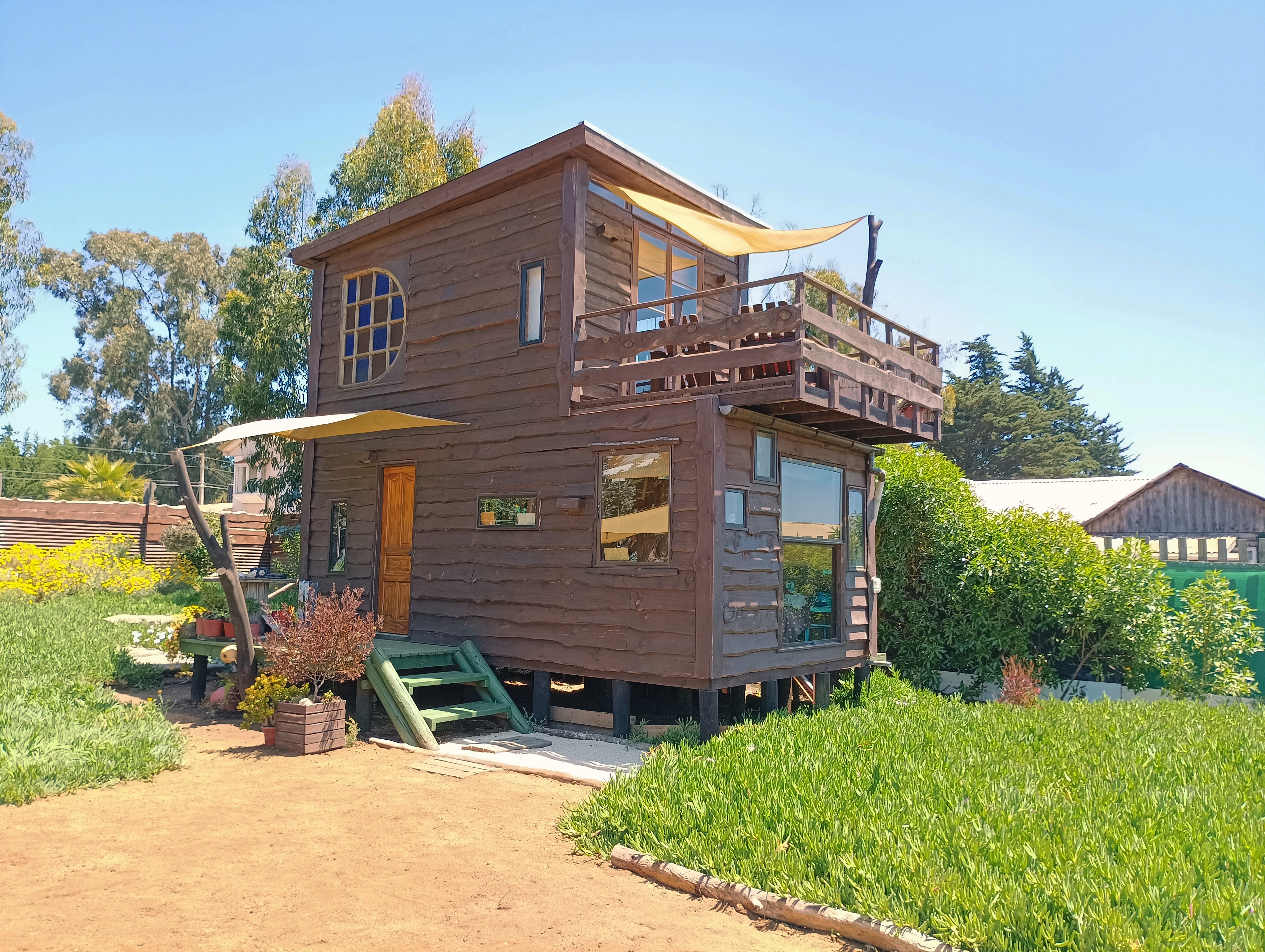 Cozy cabin for 2.