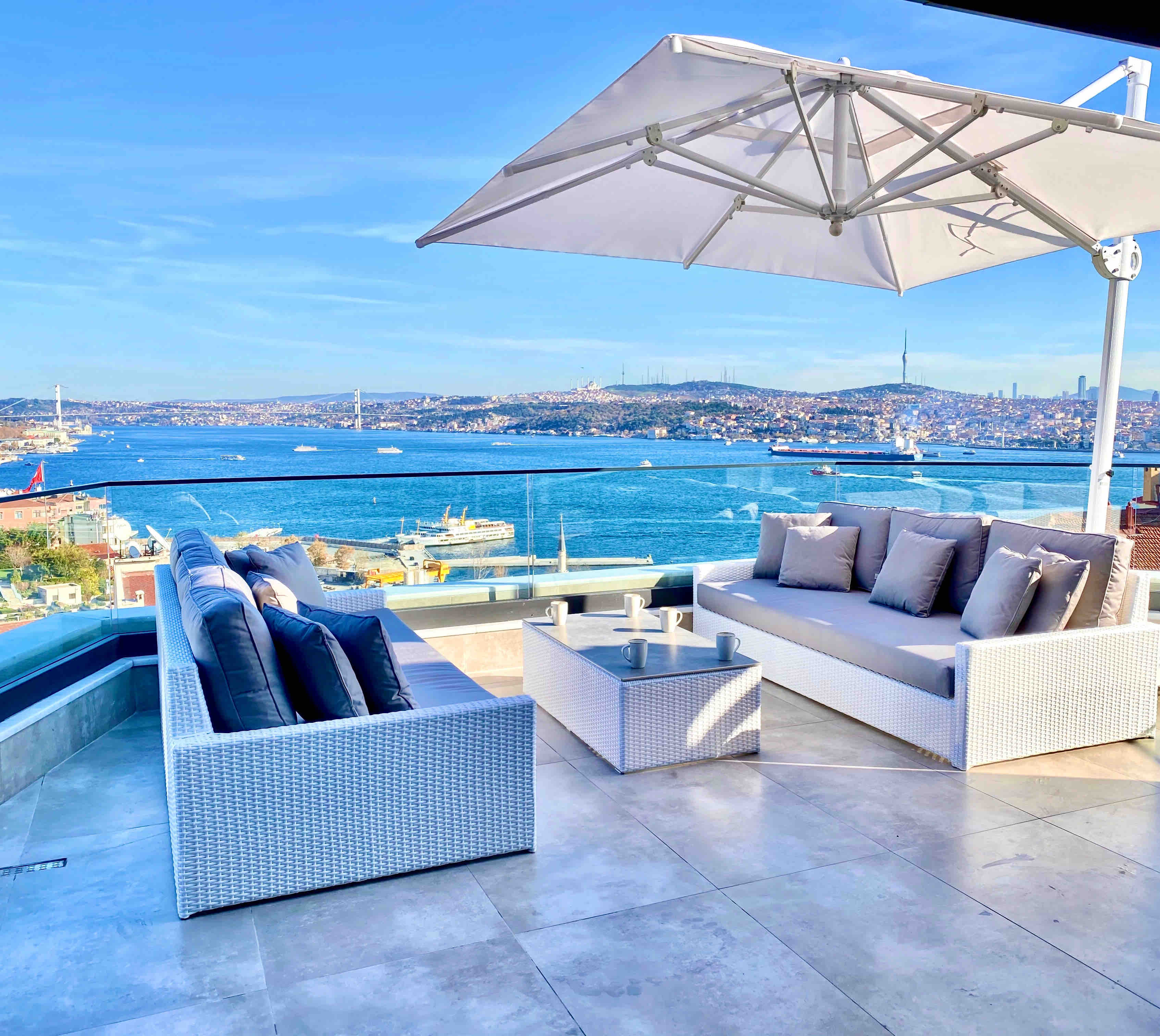 SEAViEW GRAND – UNiQUE