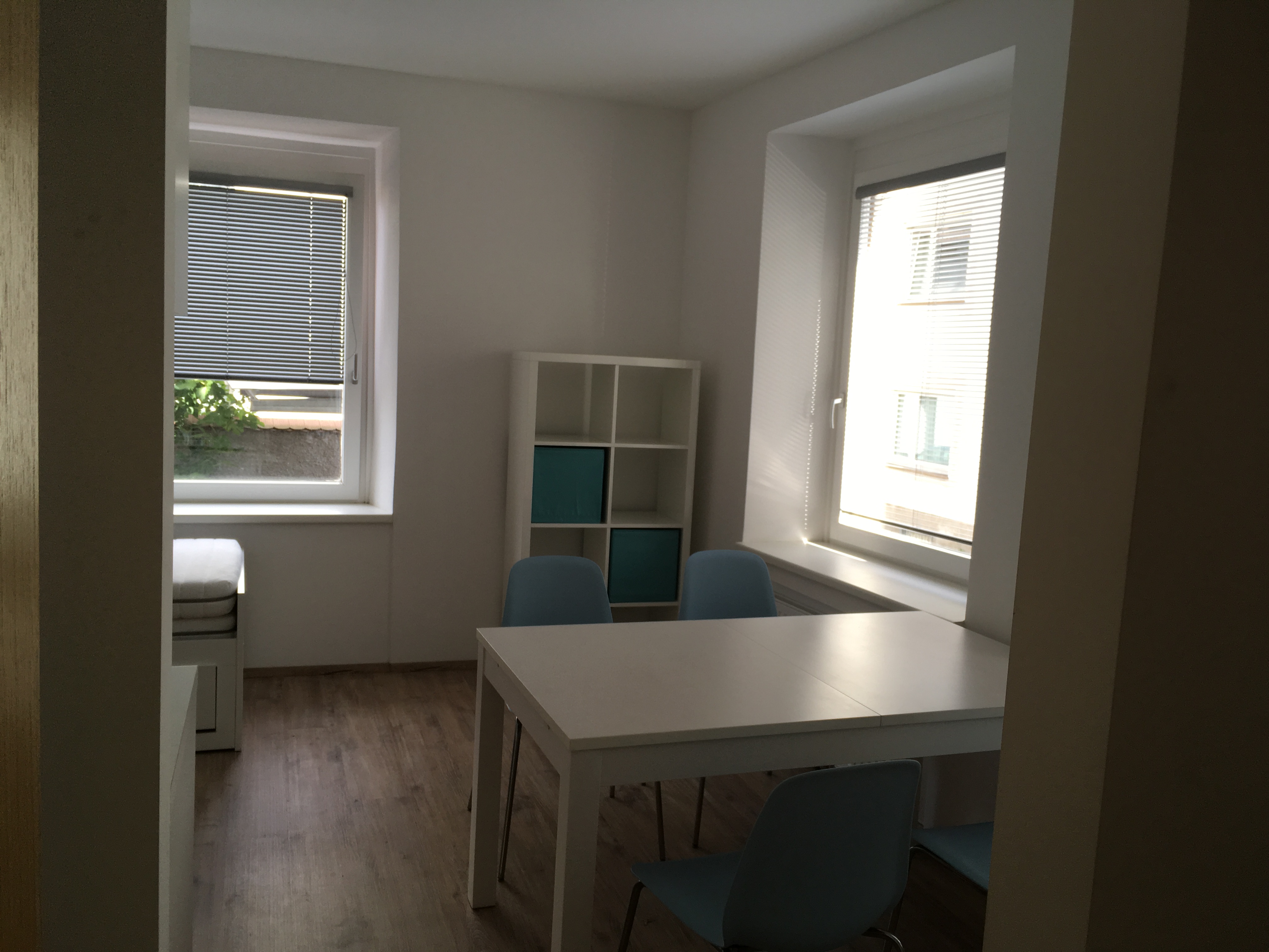 Centrally located simple studio