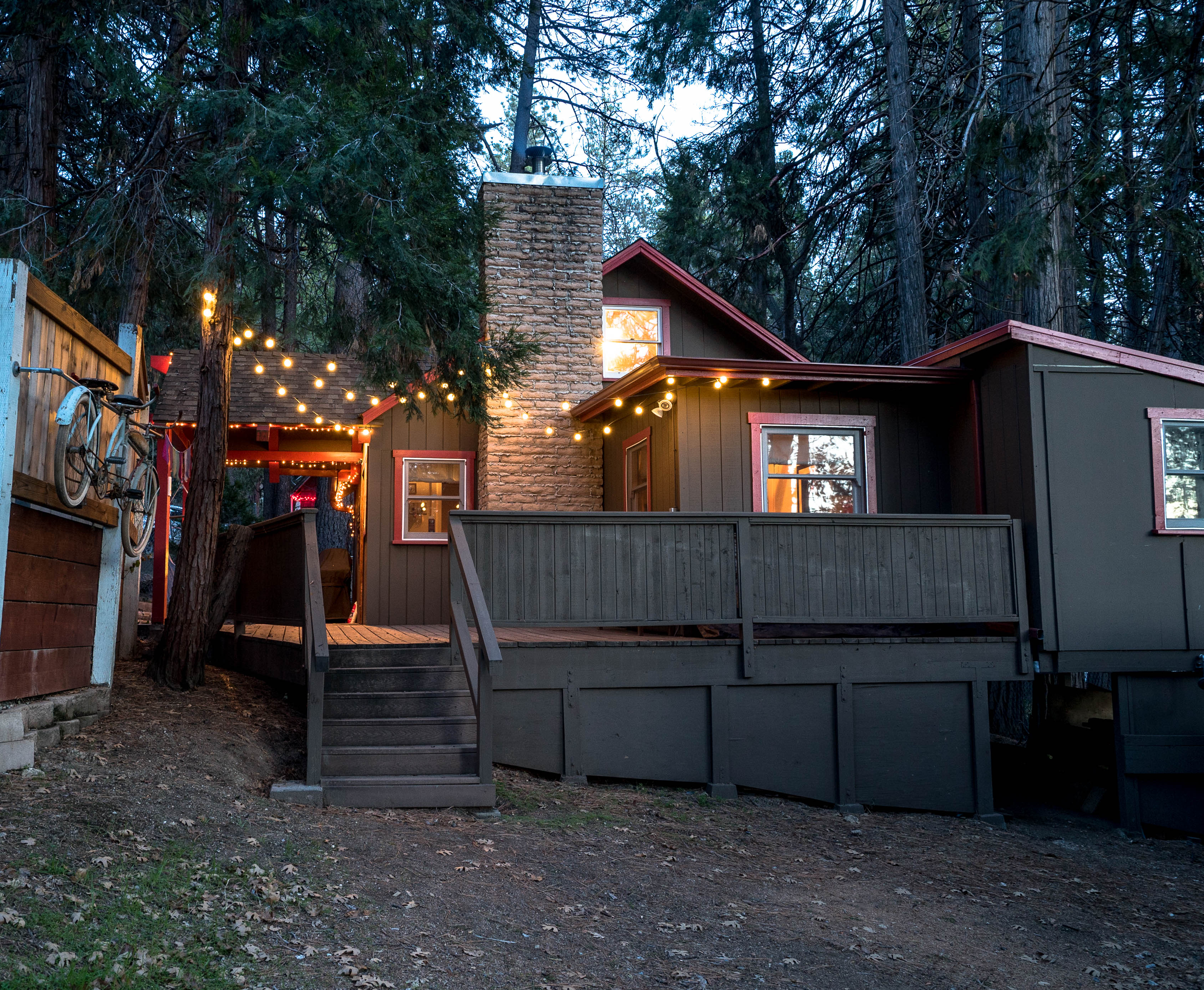 Fresh and cozy mountain retreat with hot tub! Cabins for Rent in