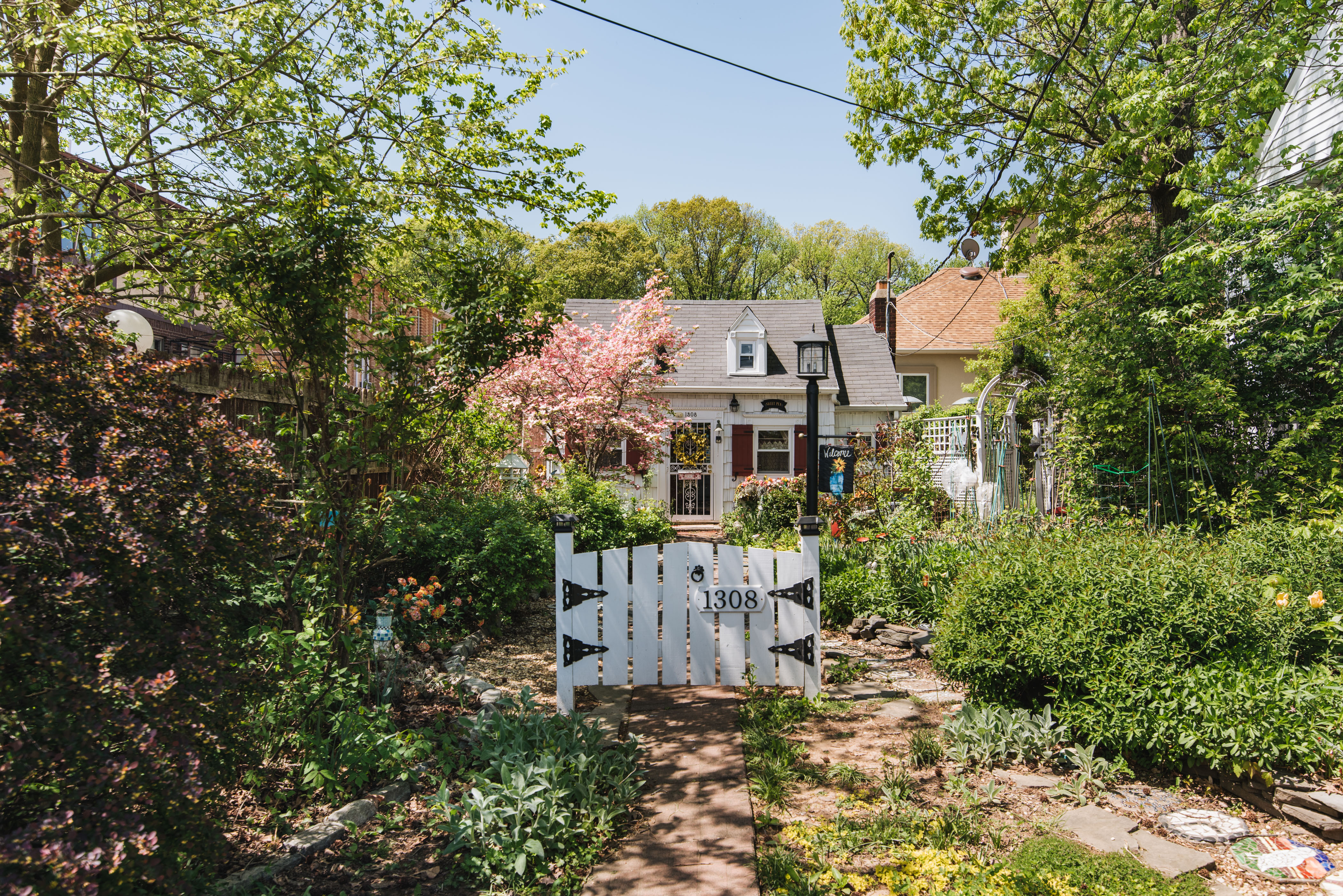 The Sweet Pea Cottage