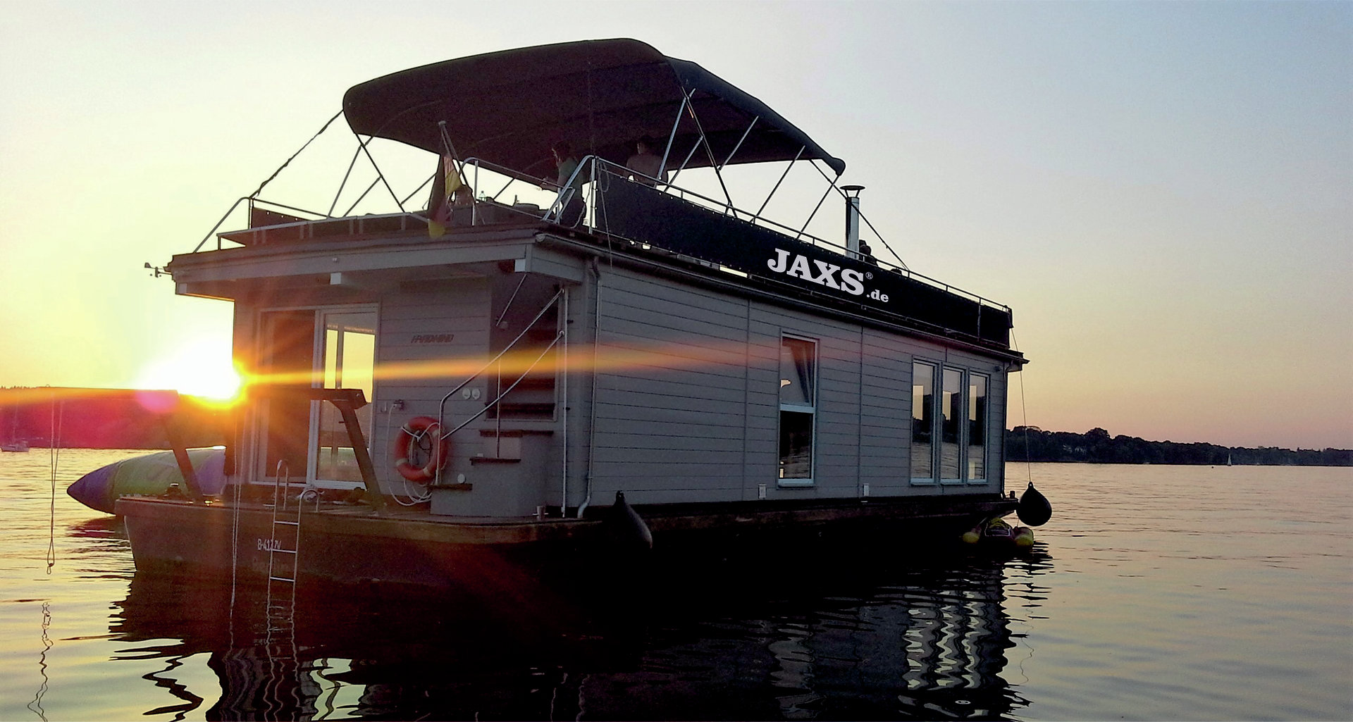 HouseboatdeLuxe in the middle of Berlin Airbnb