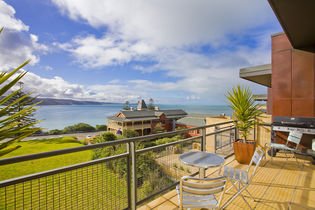 Lorne Penthouse - stunning water views in Surf Coast, Barwon South West Vic