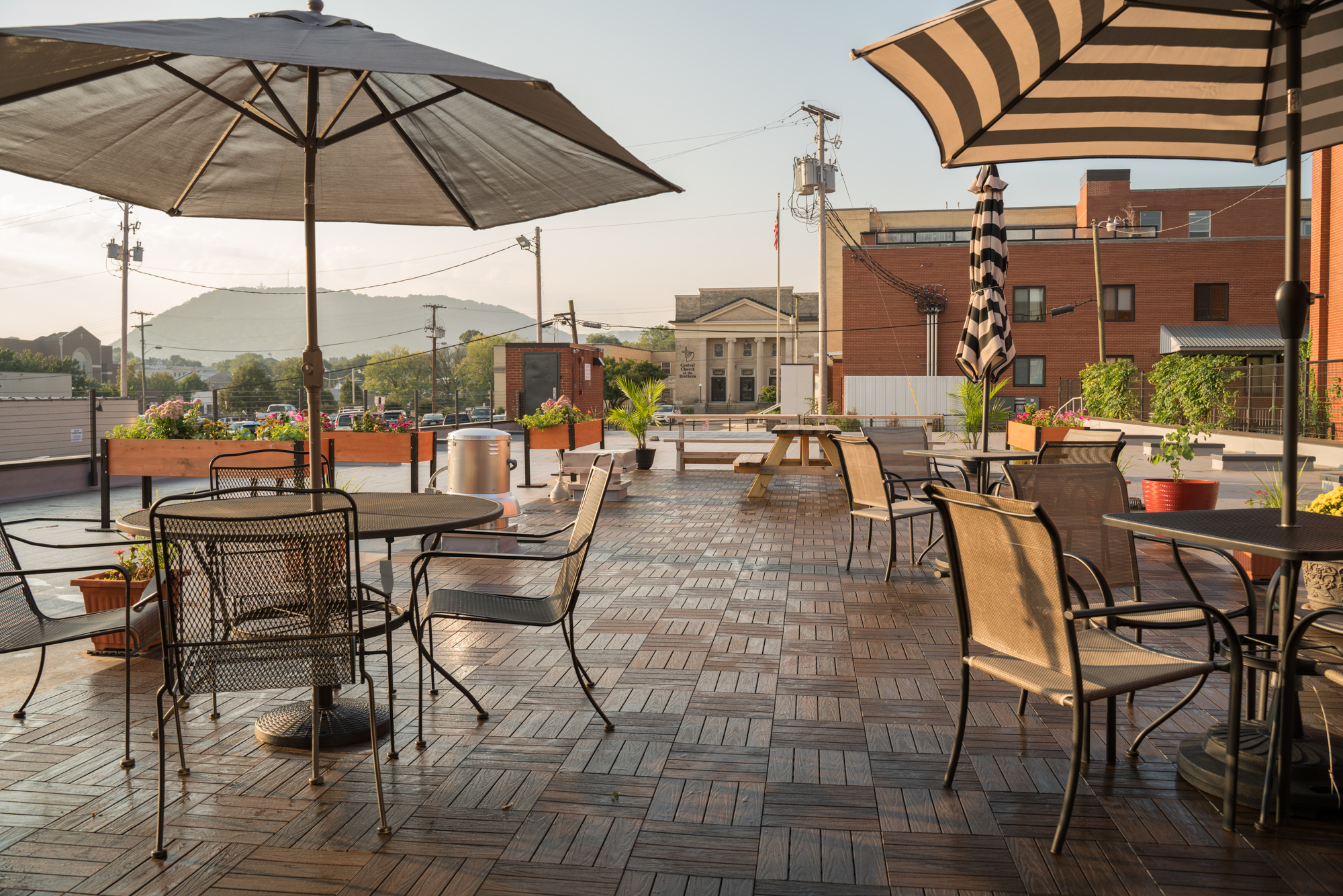 Newly Renovated Historic Apartment Downtown Apartments for Rent in