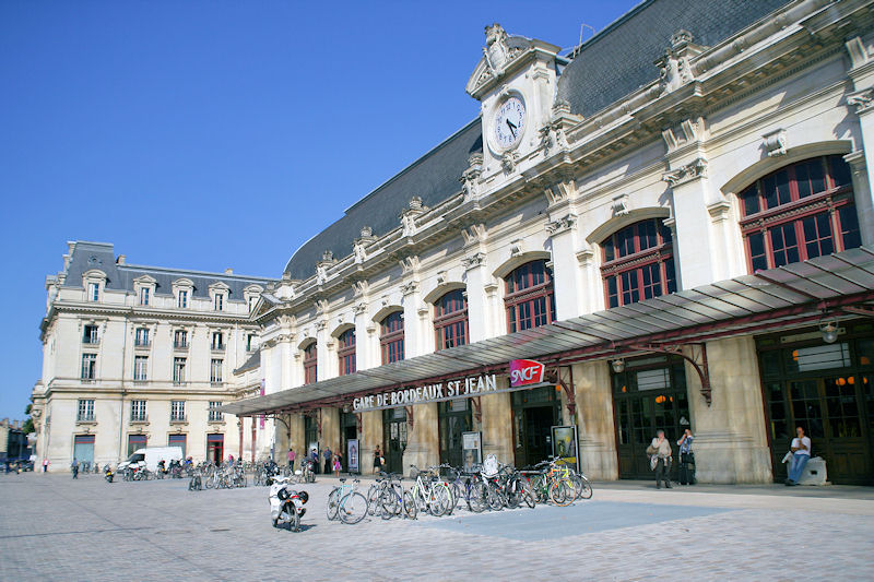 Charmant T2 - Gare Saint Jean - Place de Parking - Airbnb