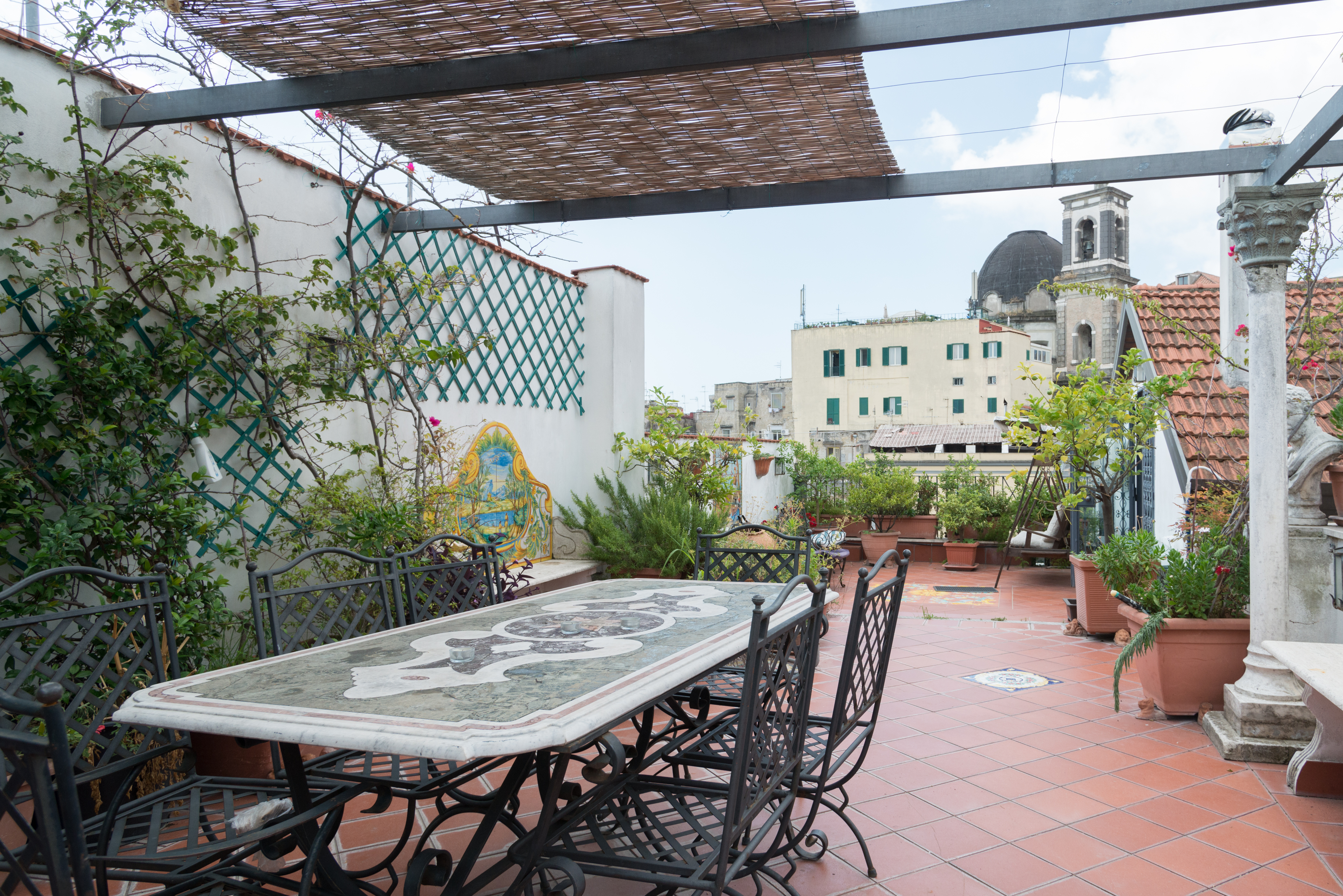 Duomo Terrace - 150+ sqm property with Jacuzzi in San Lorenzo, Naples