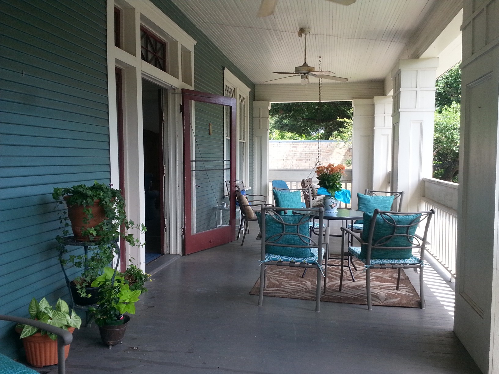 Historic Holle House, upstairs unit #3