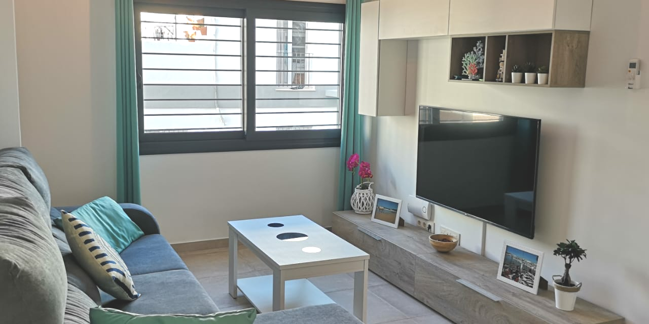 Convento Beach! free and centrally located garage