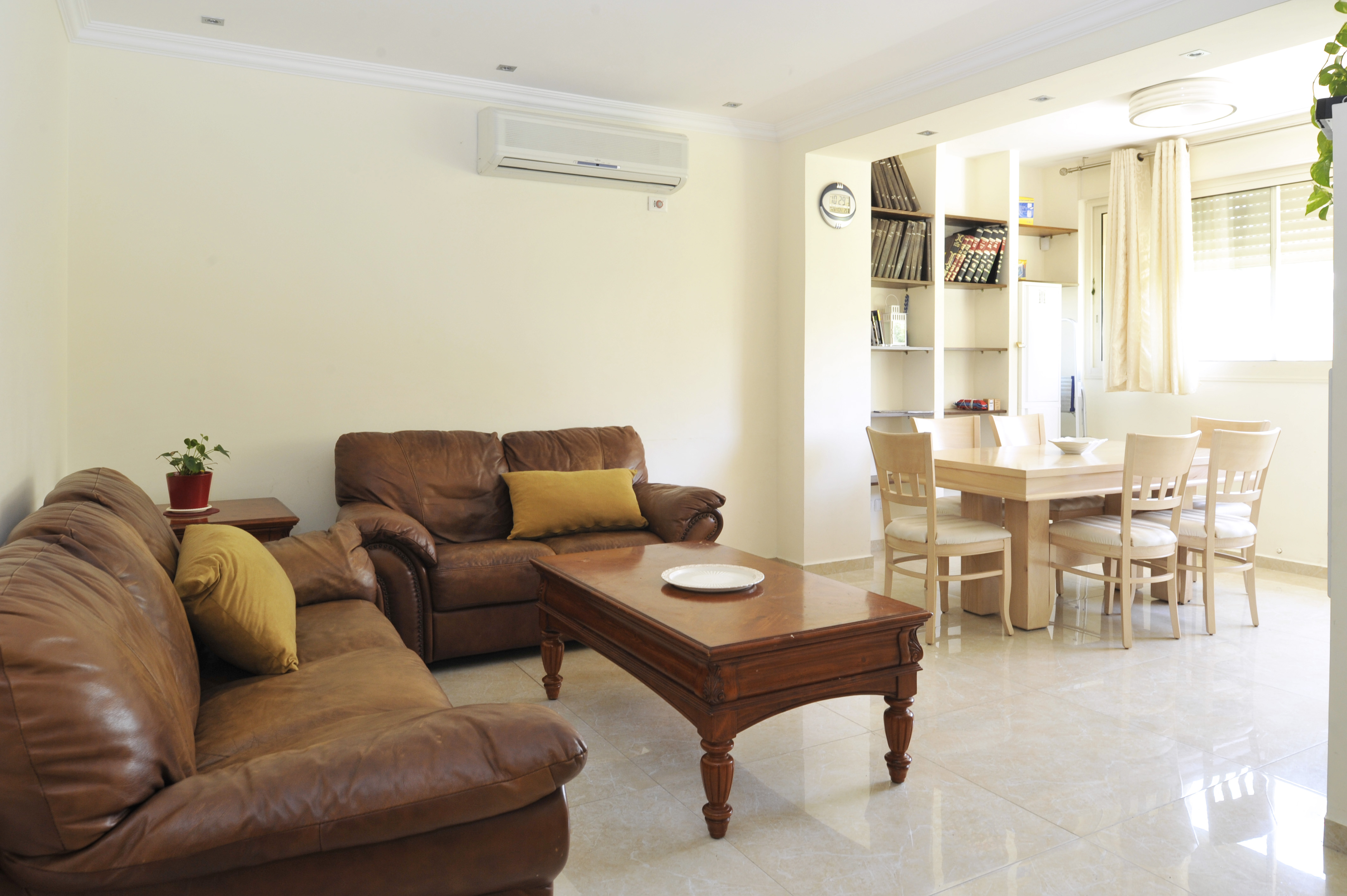 Luxury & Large Jerusalem apartment Houses for Rent in Jerusalem, Israel