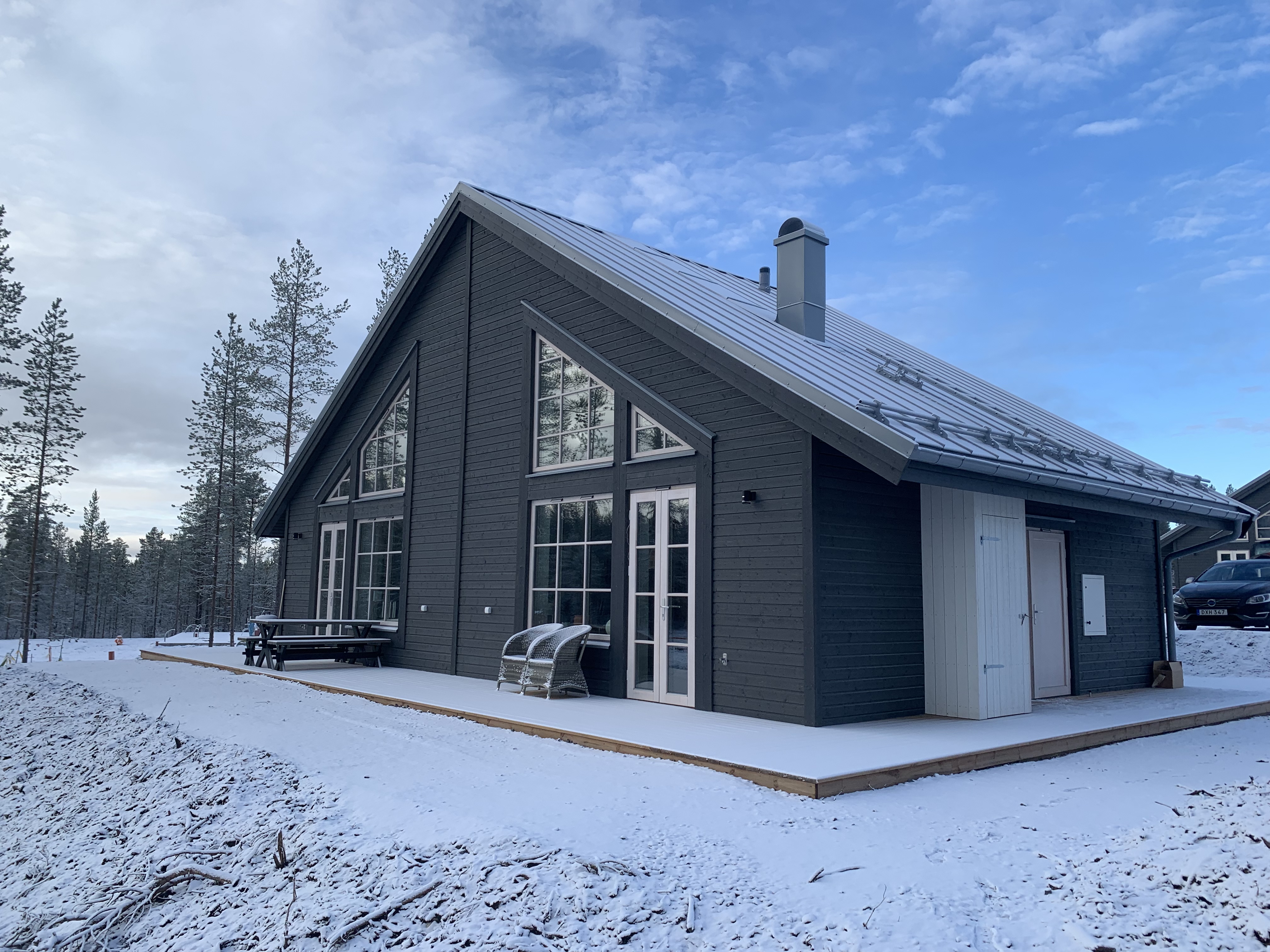 Semi-detached house in new production with fireplace and sauna