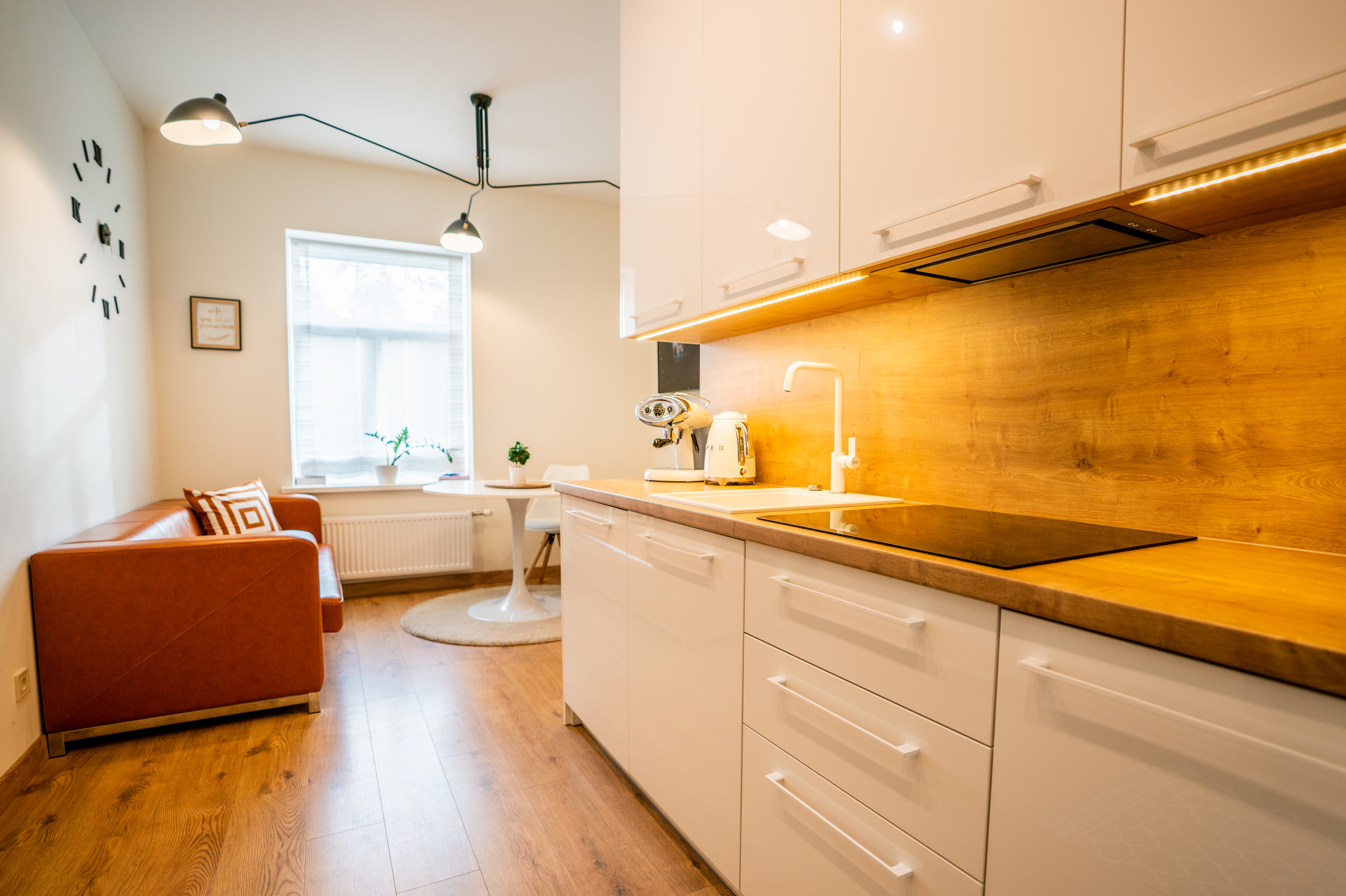 Elegant apartment in downtown with free parking