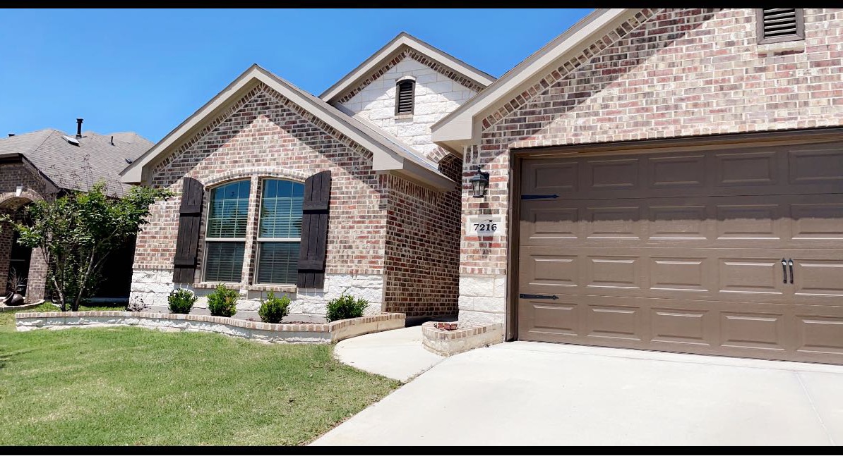 Beautiful home 15 minutes away from downtown FTW Houses for Rent in