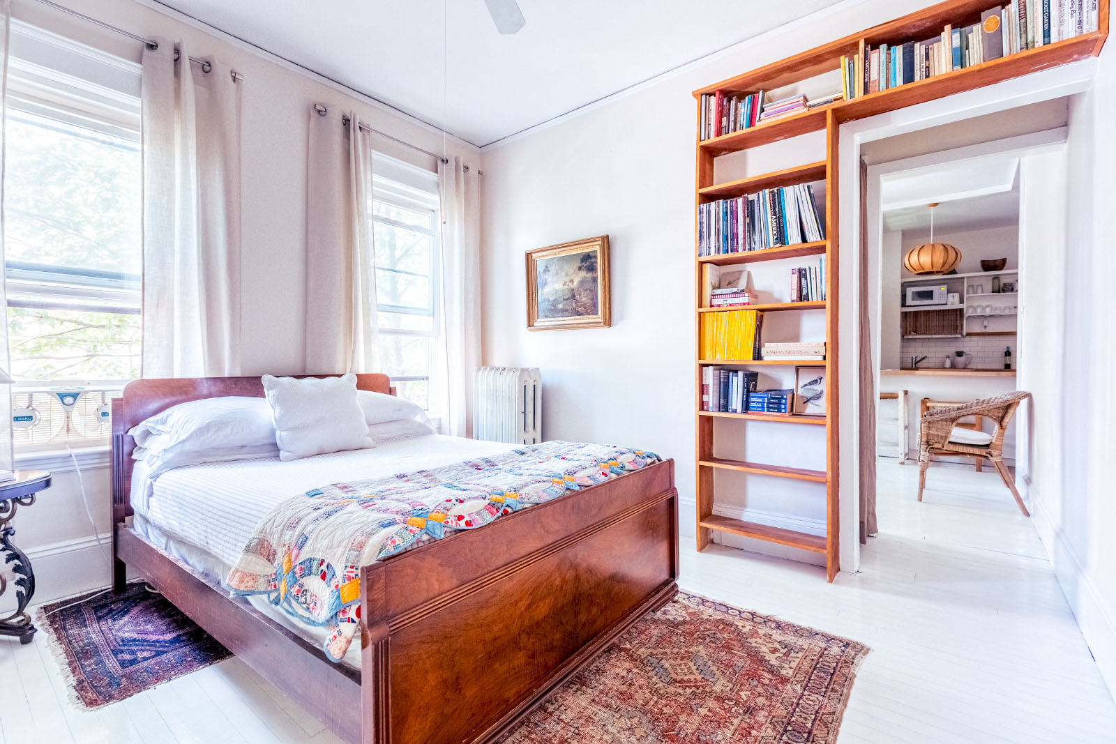 Serene & cozy 1BR oasis, walk to Harvard Square! in Mid-Cambridge, Cambridge