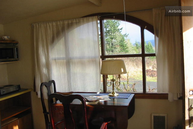 Rustic Country Cabin in Eugene