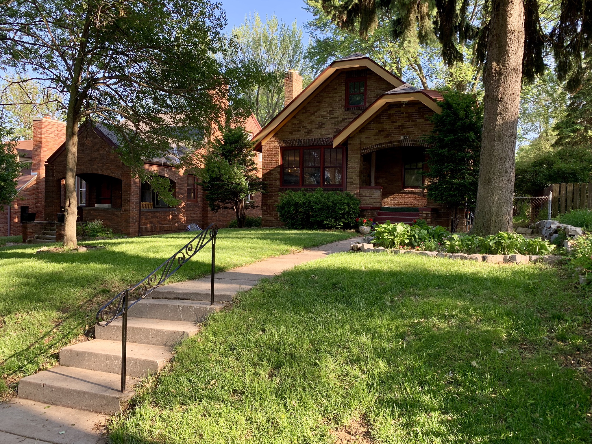 Cozy n Clean Brick Bungalow Dundee Bungalows for Rent in Omaha, Nebraska, United States
