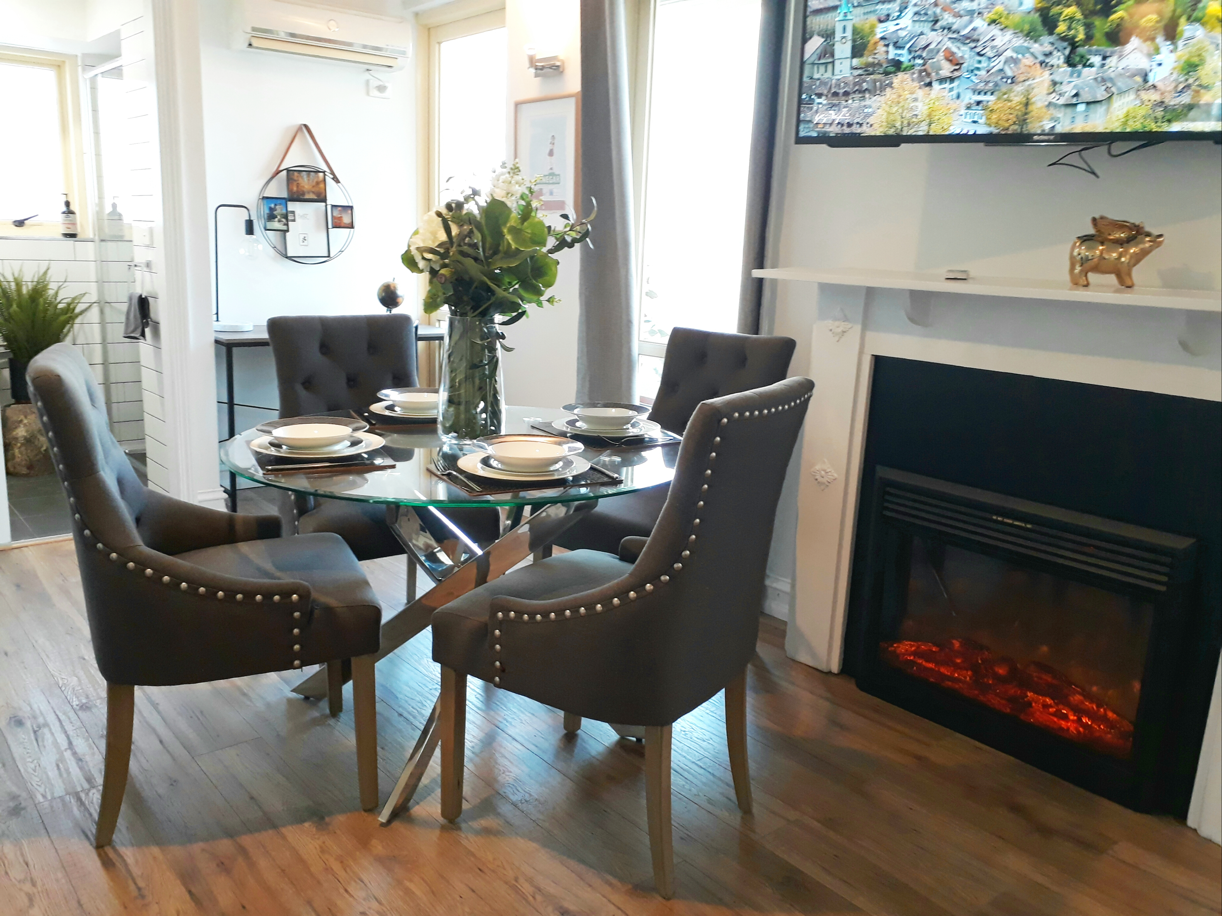 Stunning Private terraced CBD apt. Melbourne