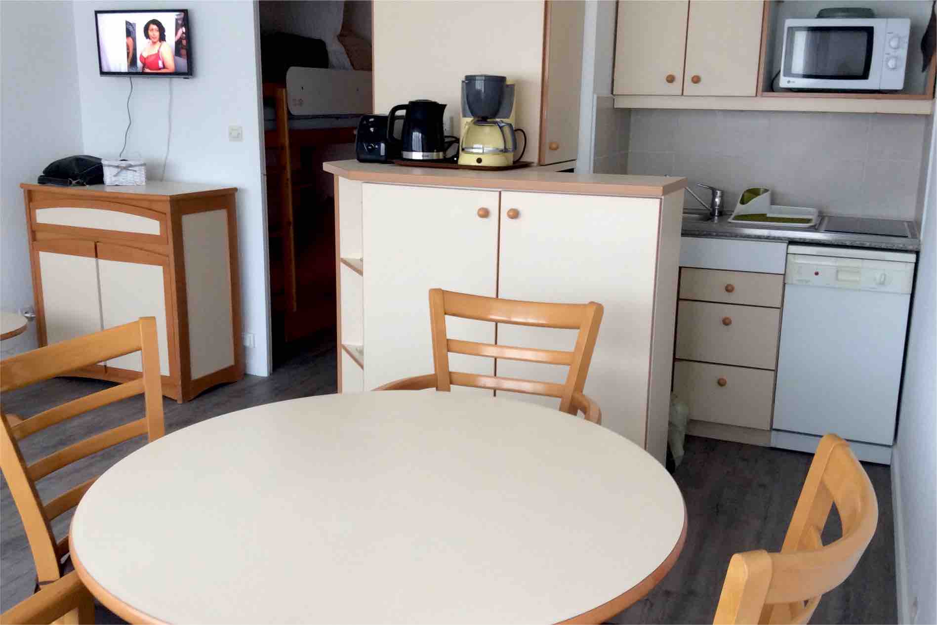 Nice studio 50 m from the beach