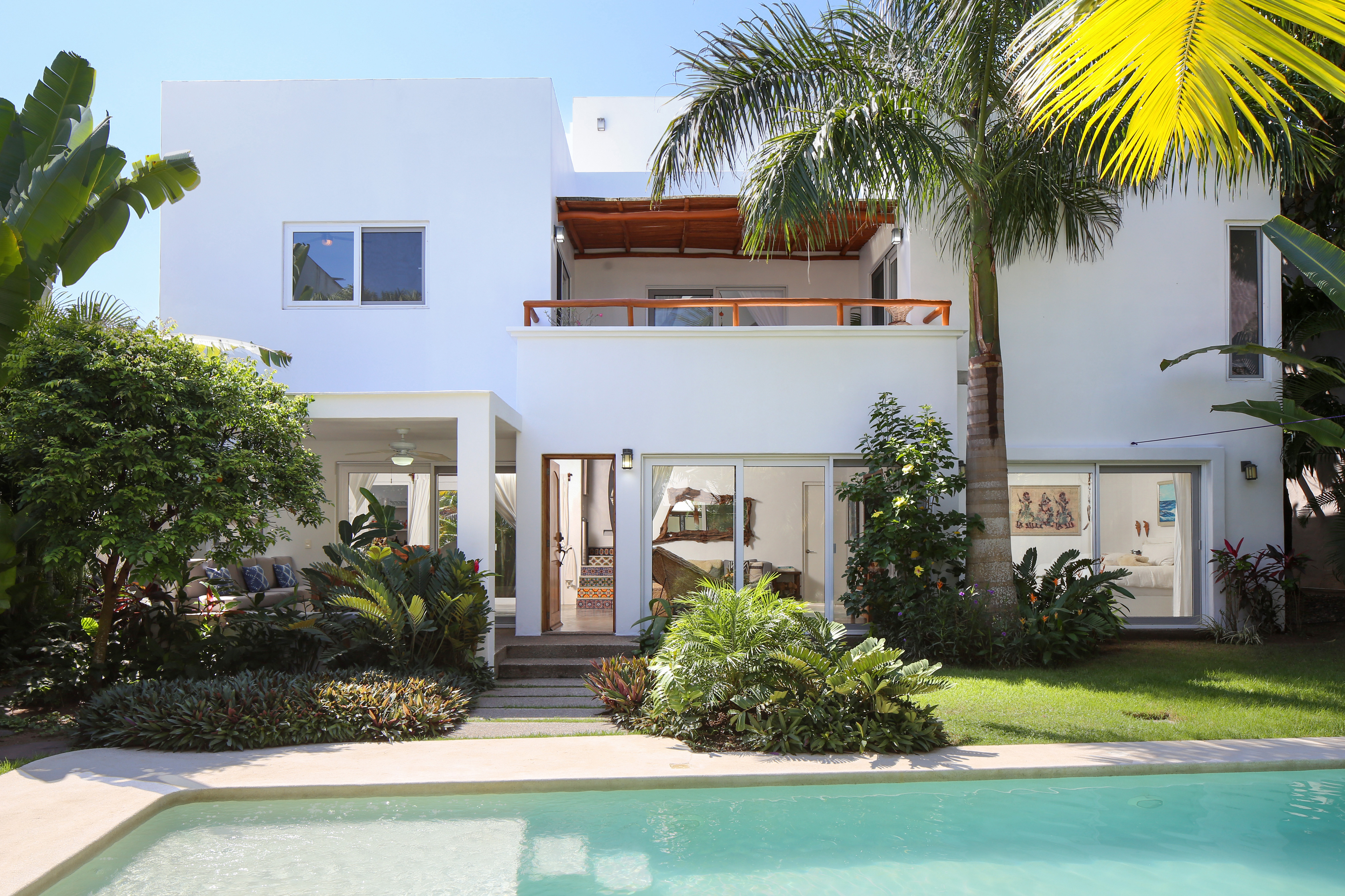 Peace amid the Palms at La Isla Bonita Main Villa