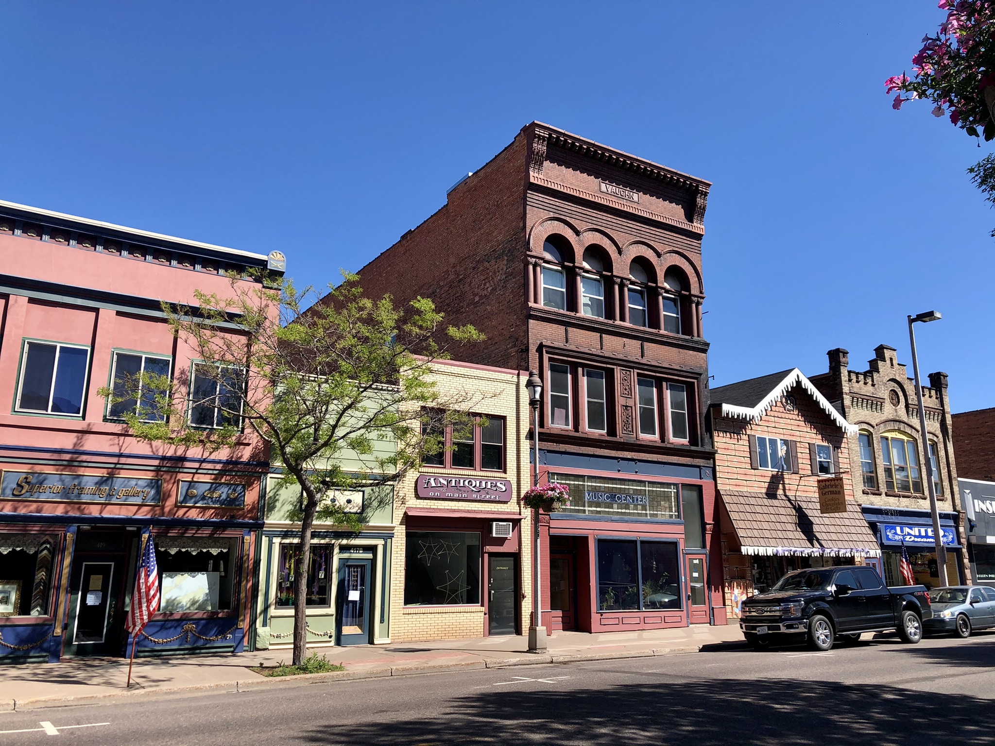 The Garland City Downtown Apartment Apartments for Rent in Ashland