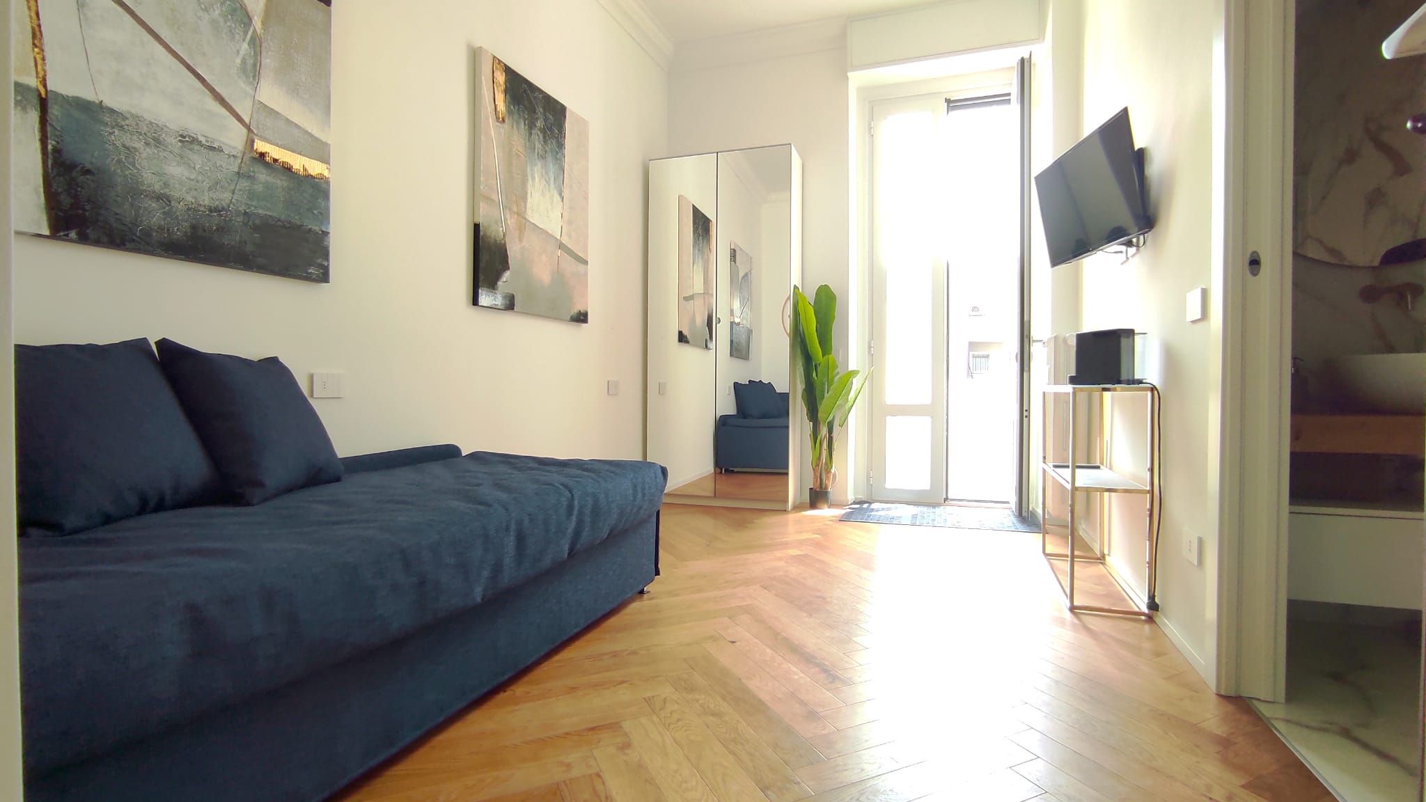 Elegant room+private bathroom in C.so Buenos Aires