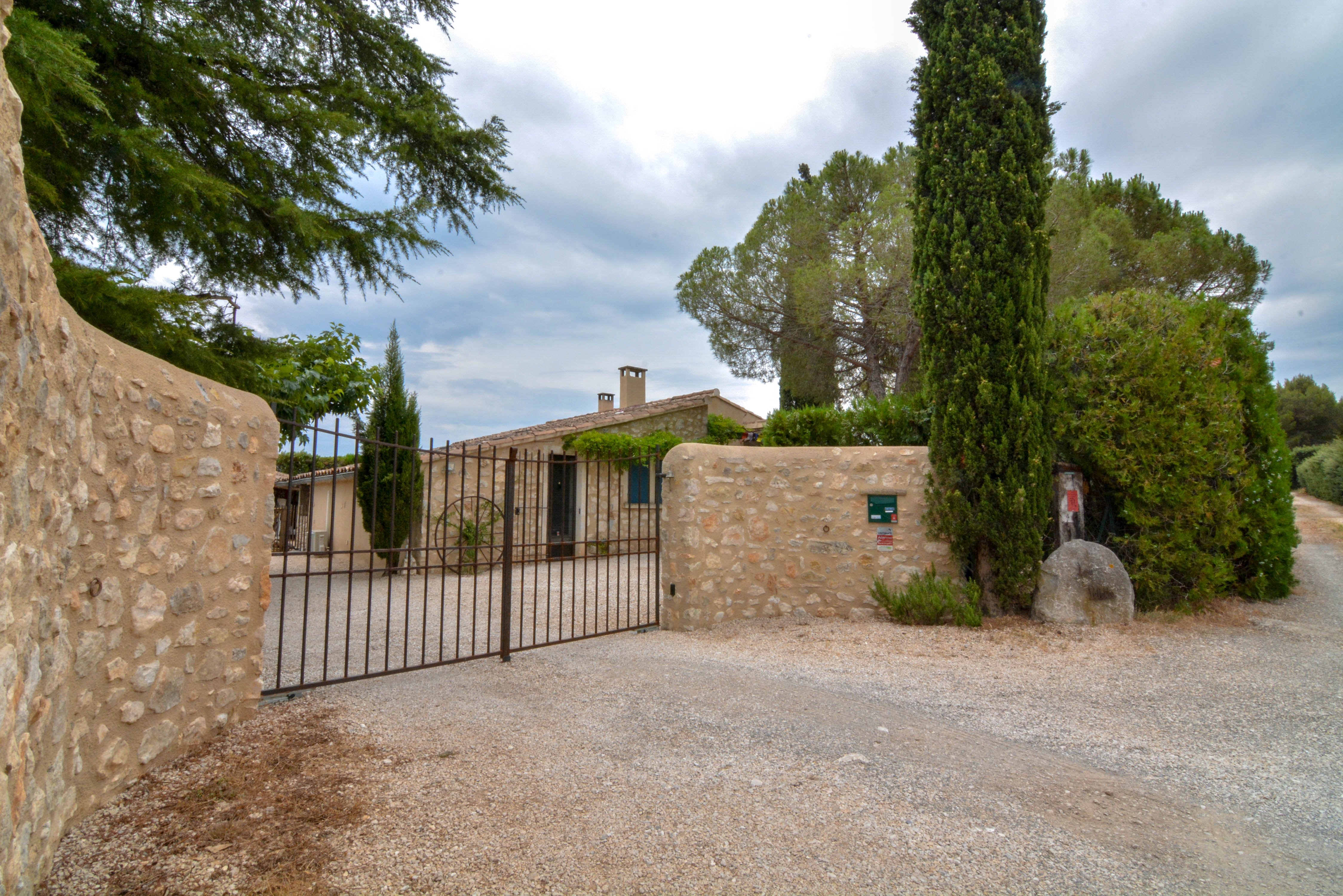 Provencal house /8pers. with private pool
