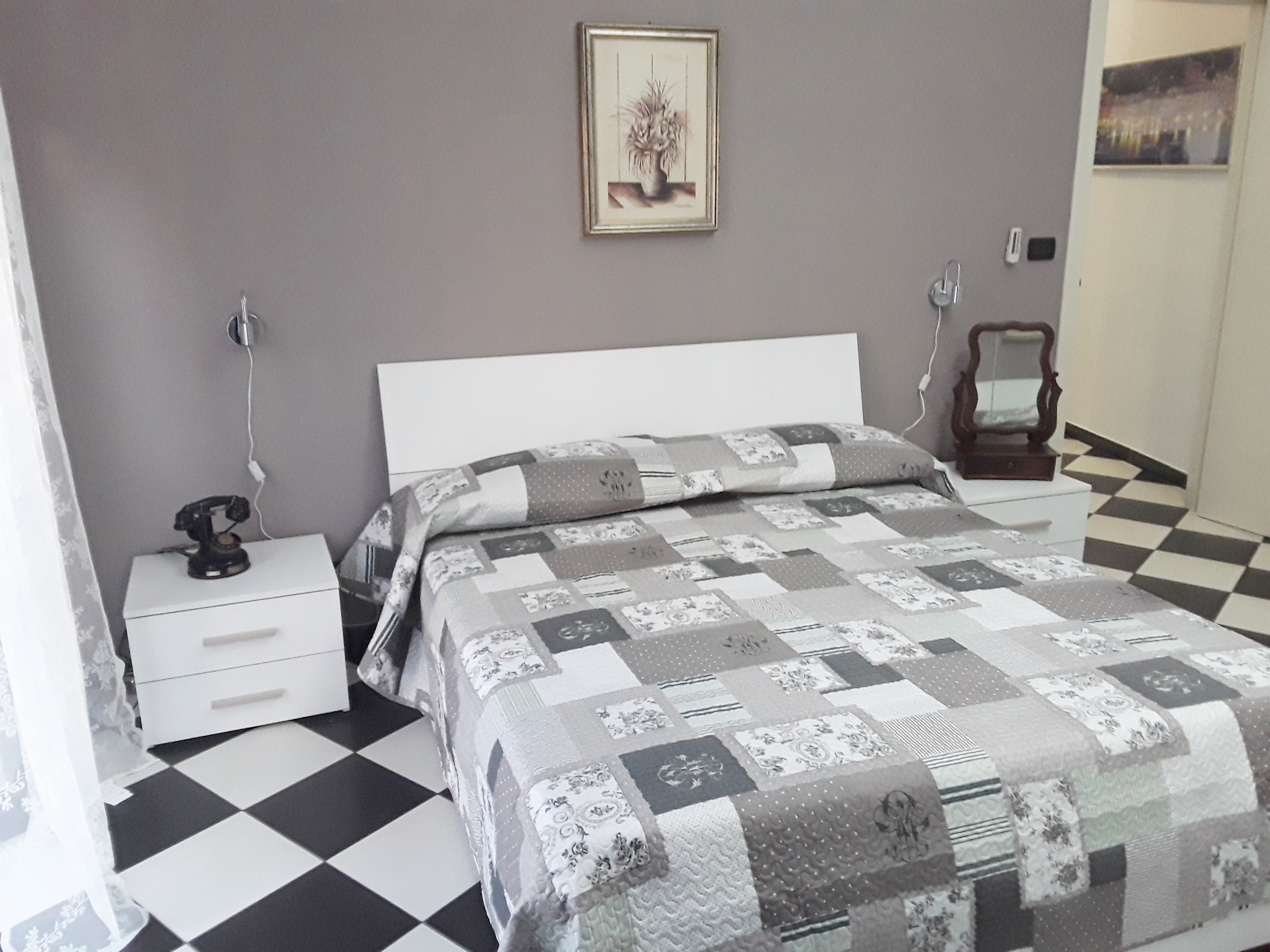 Stylish downtown two-room apartment