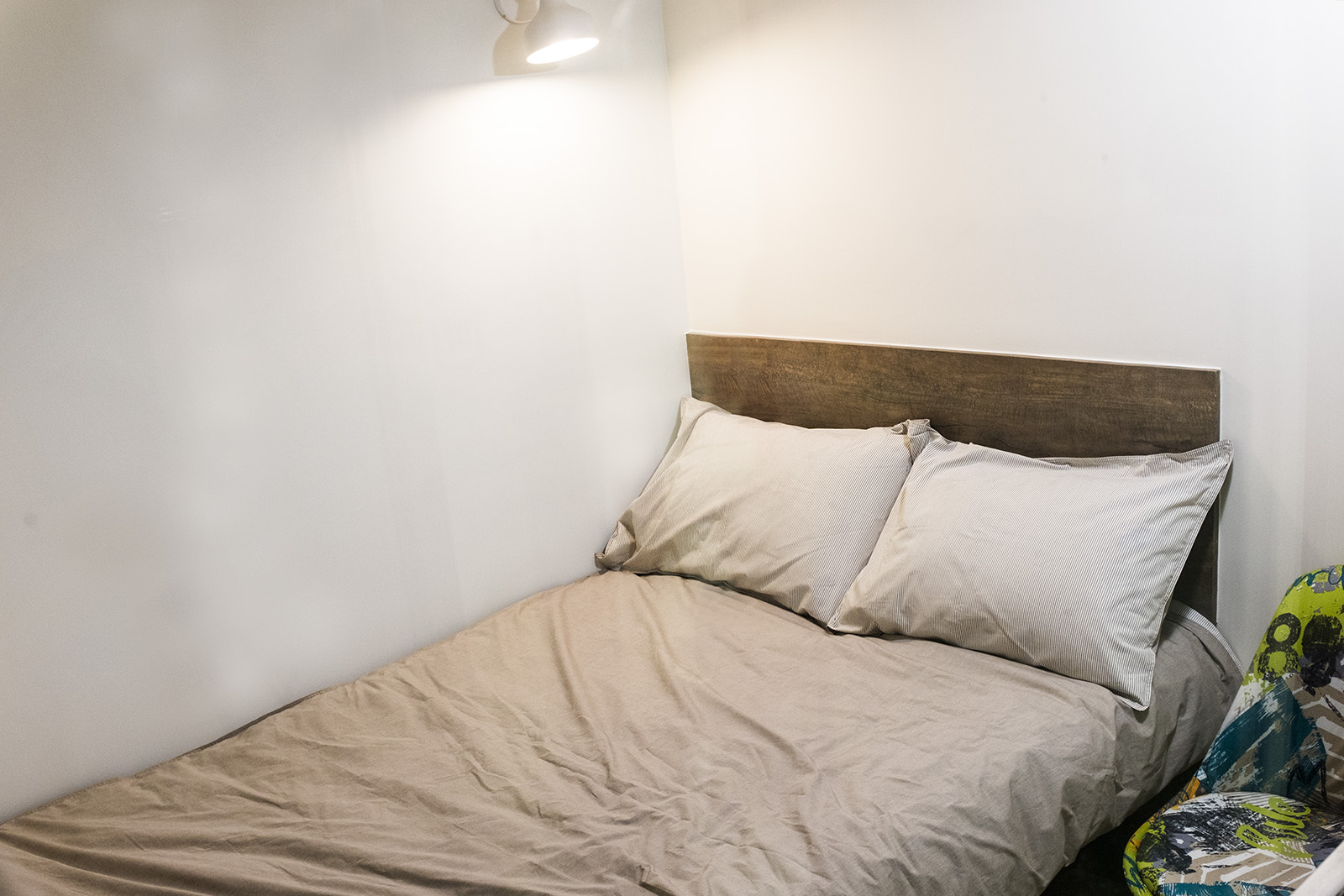 Superb location, Double Bed Private Rm @TST MTR