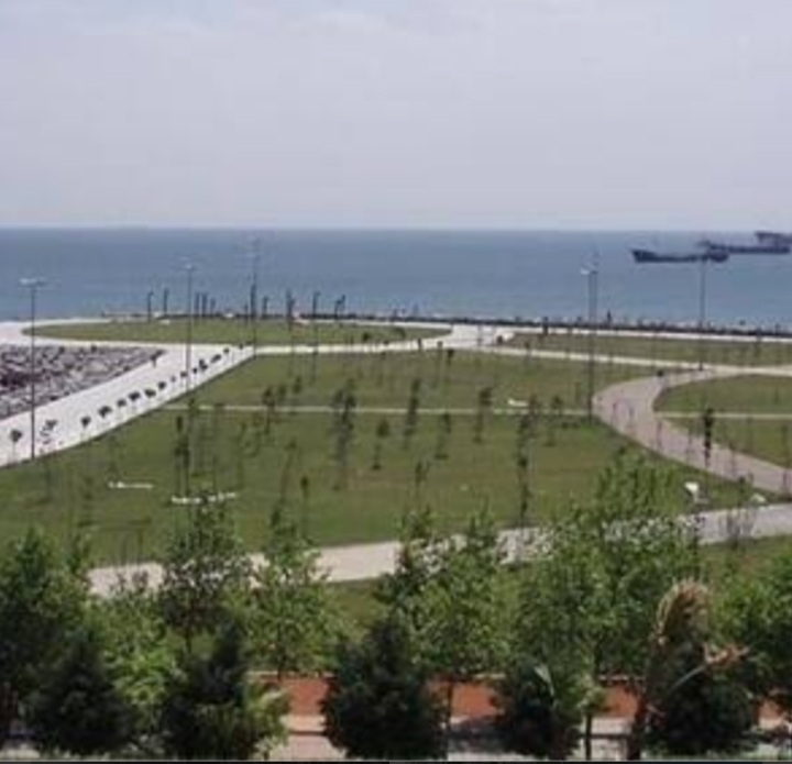 Roof Apartment with LAKE View (101  DAYS  and MORE)