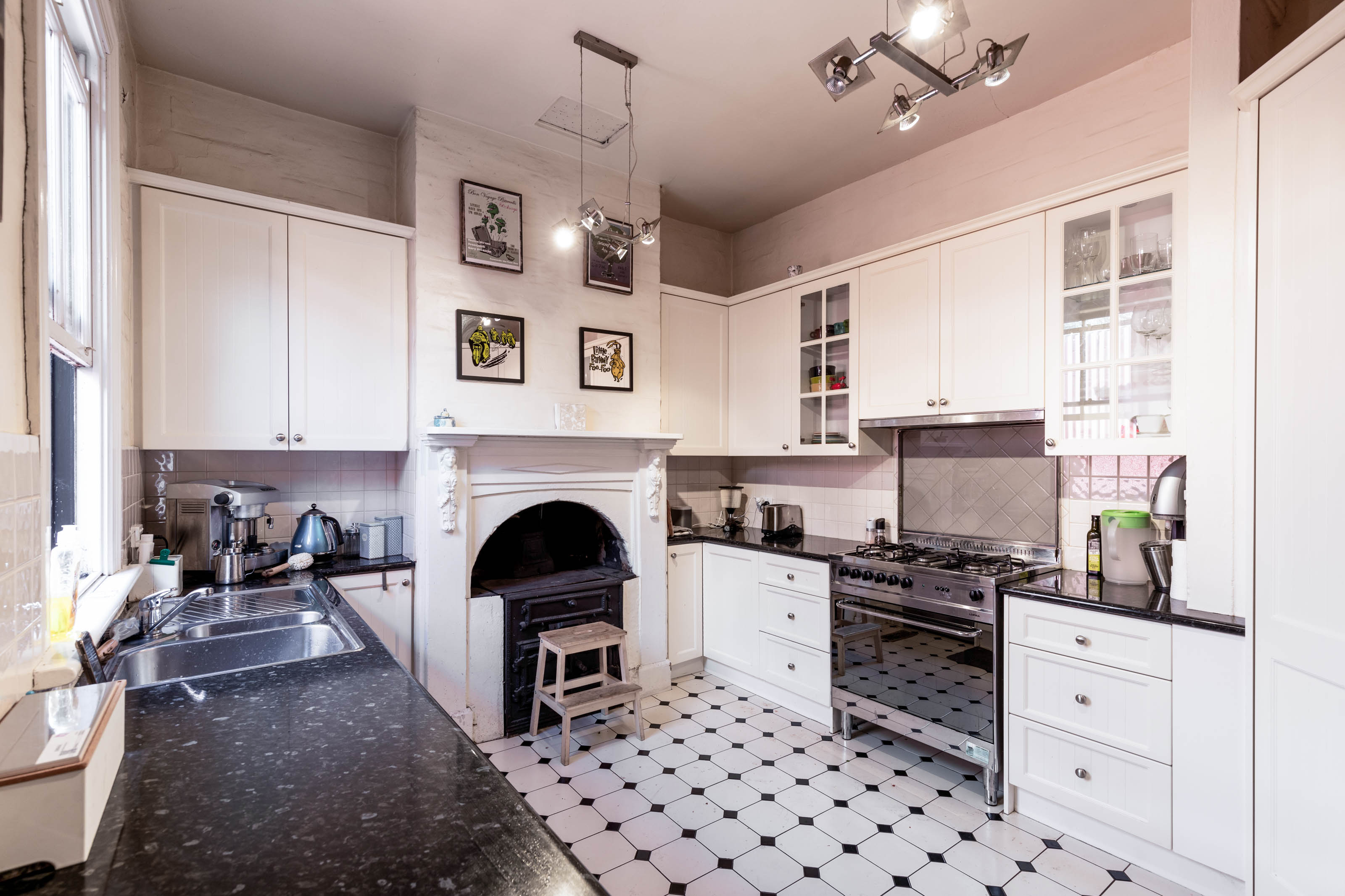 Stunning 3BD Heritage House in Clifton Hill in Yarra, Melbourne
