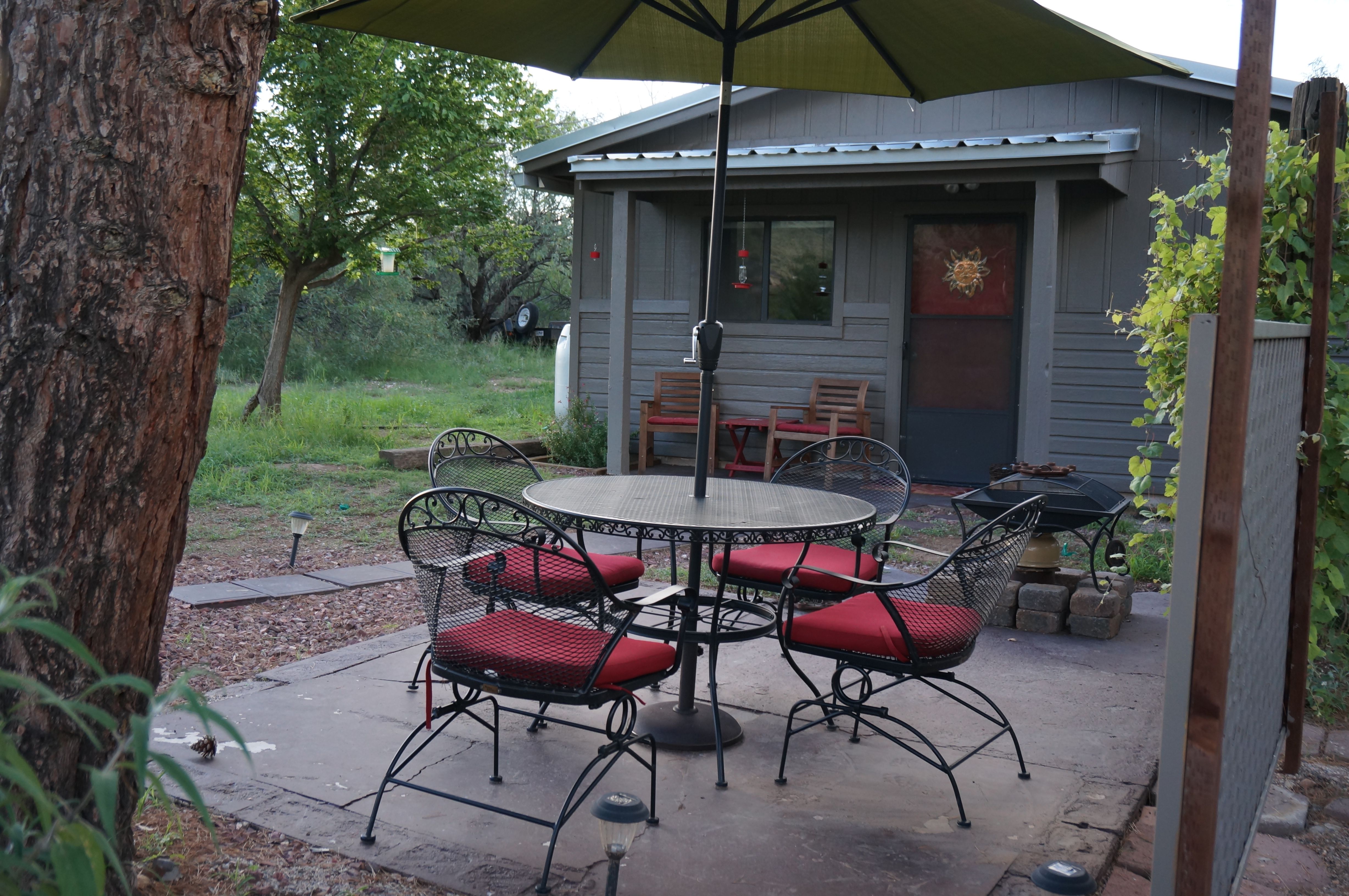 The Sundowner Guest House (MIL house) Guesthouses for Rent in