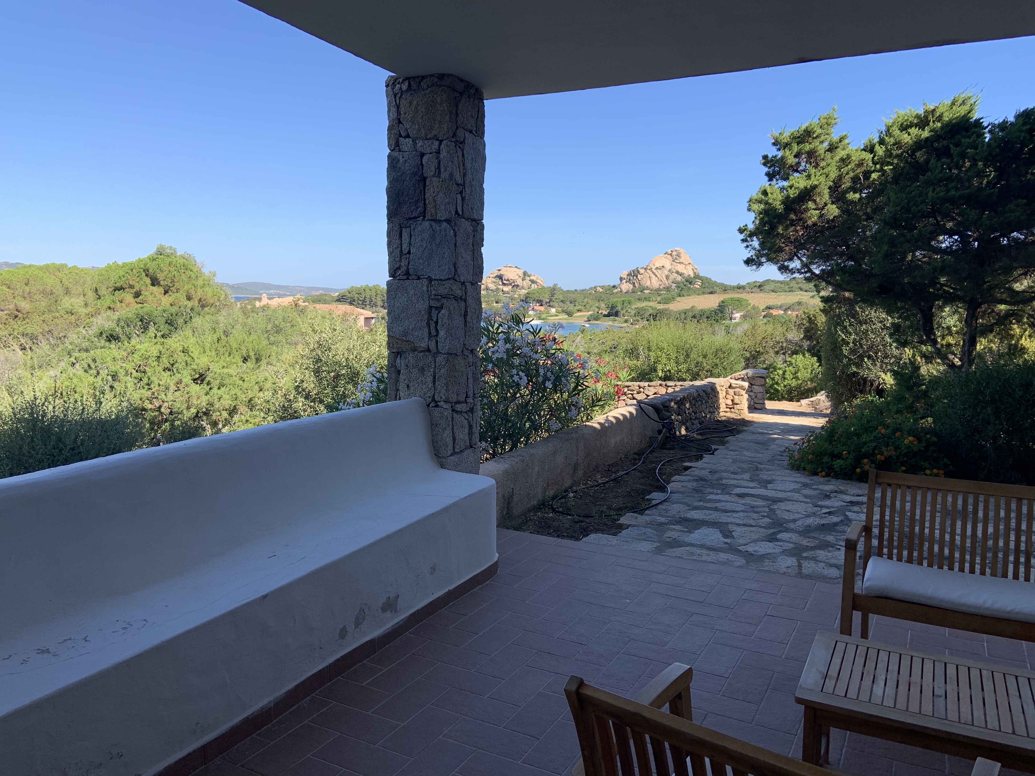 30 meters from the sea, garden and patio!
I.U.N. R6333