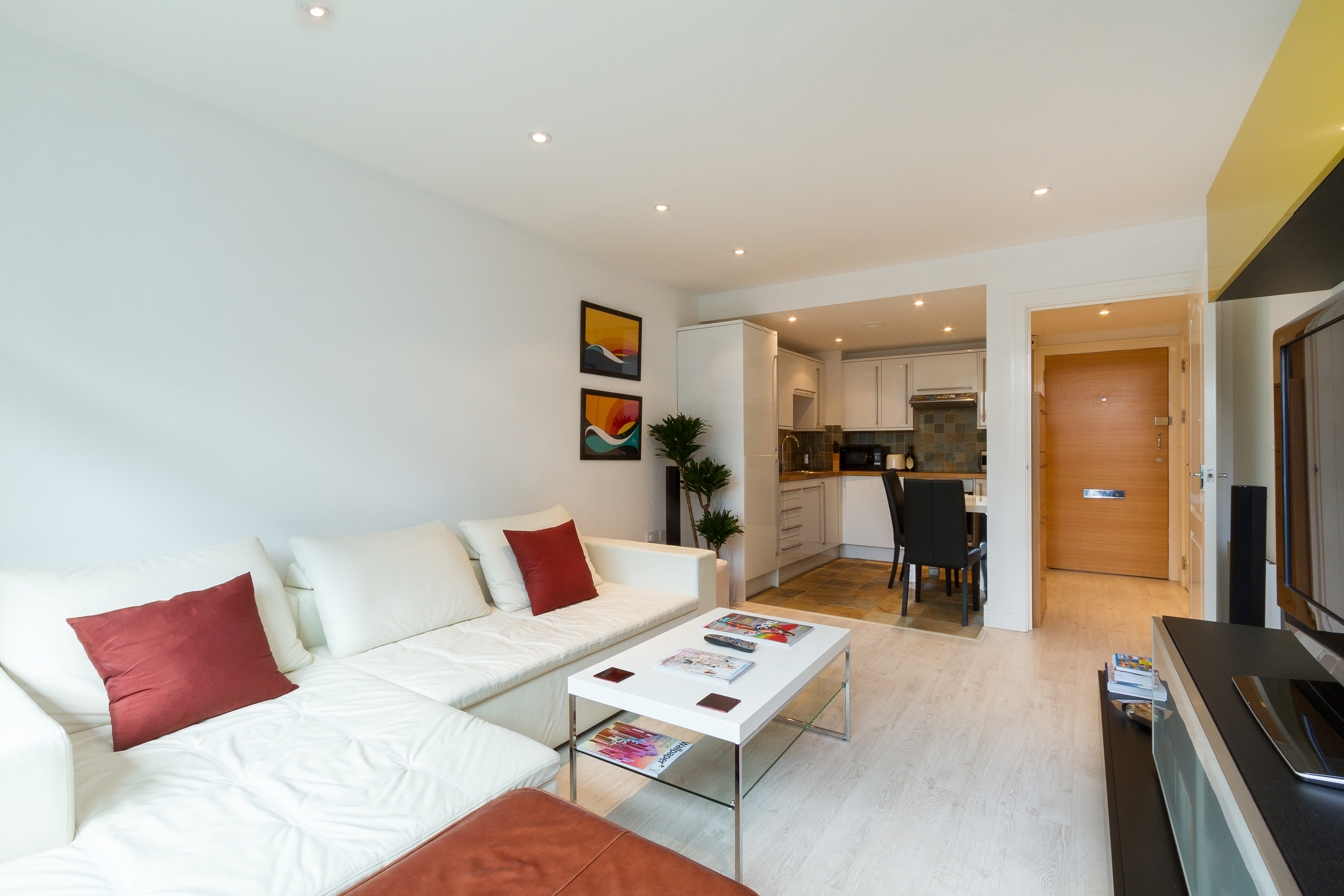 luxury 1bed in Chelsea Bridge Wharf in Wandsworth, London