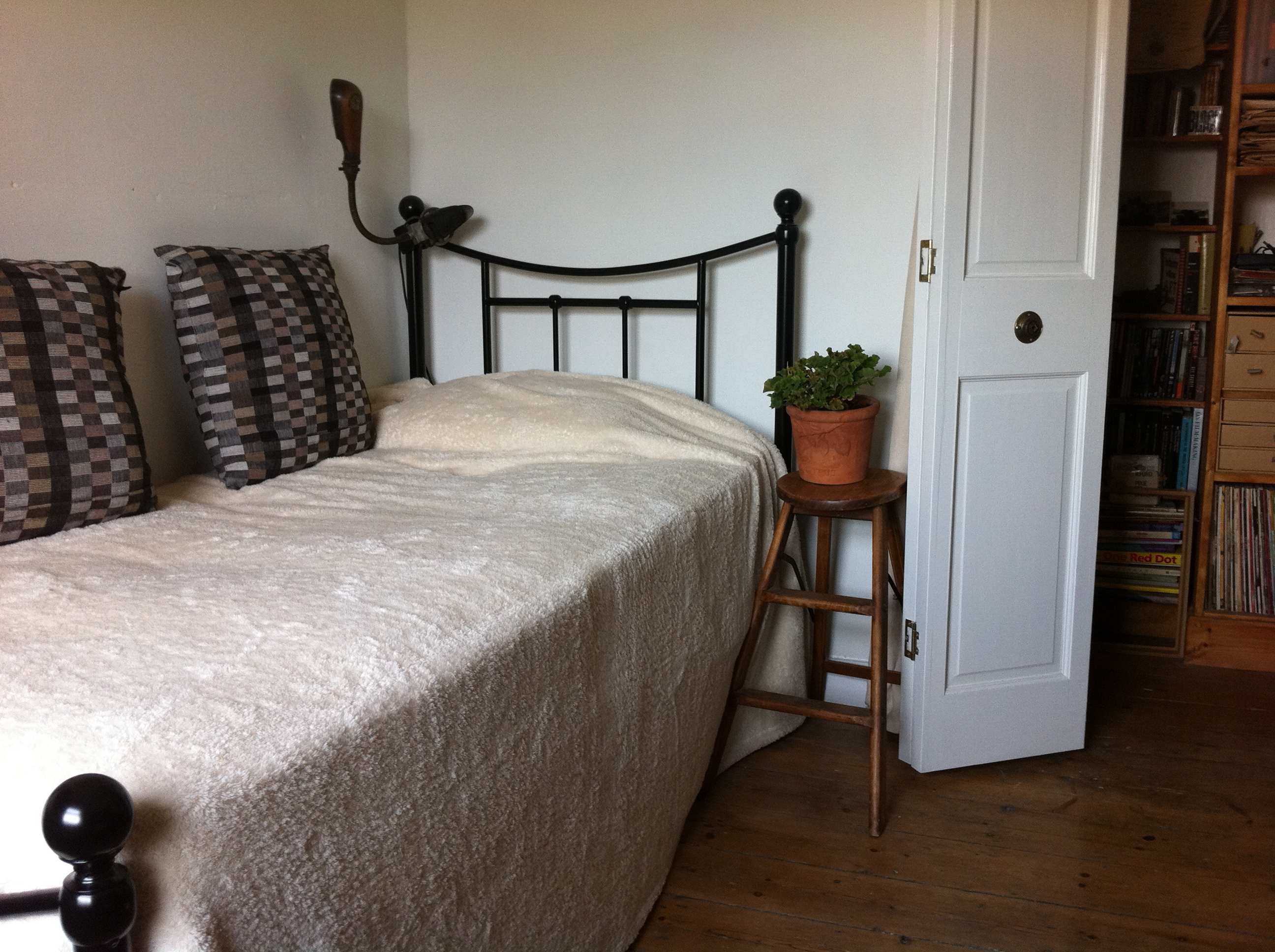 Cosy and central St Luke's/Barbican single room in Islington, London