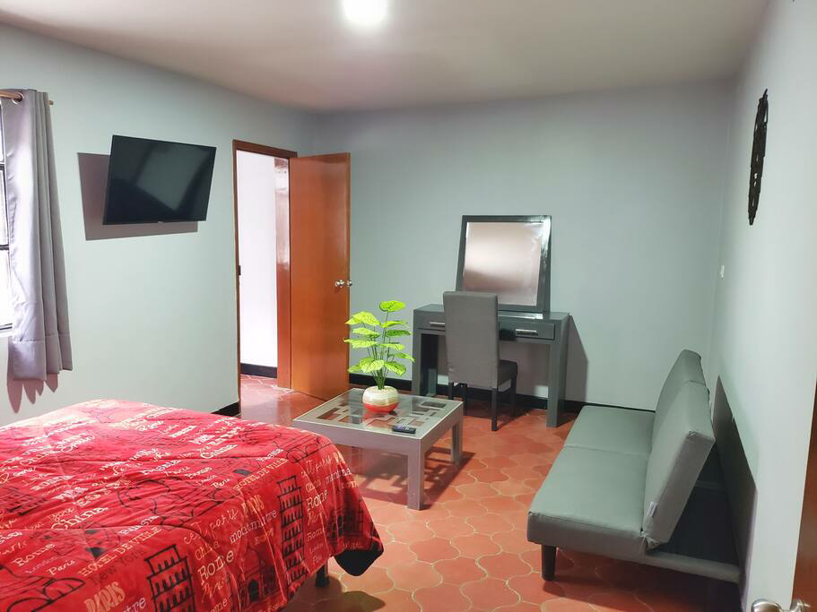 Hotel Boutique. Casa Salvador. Nuevo. Netflix.
