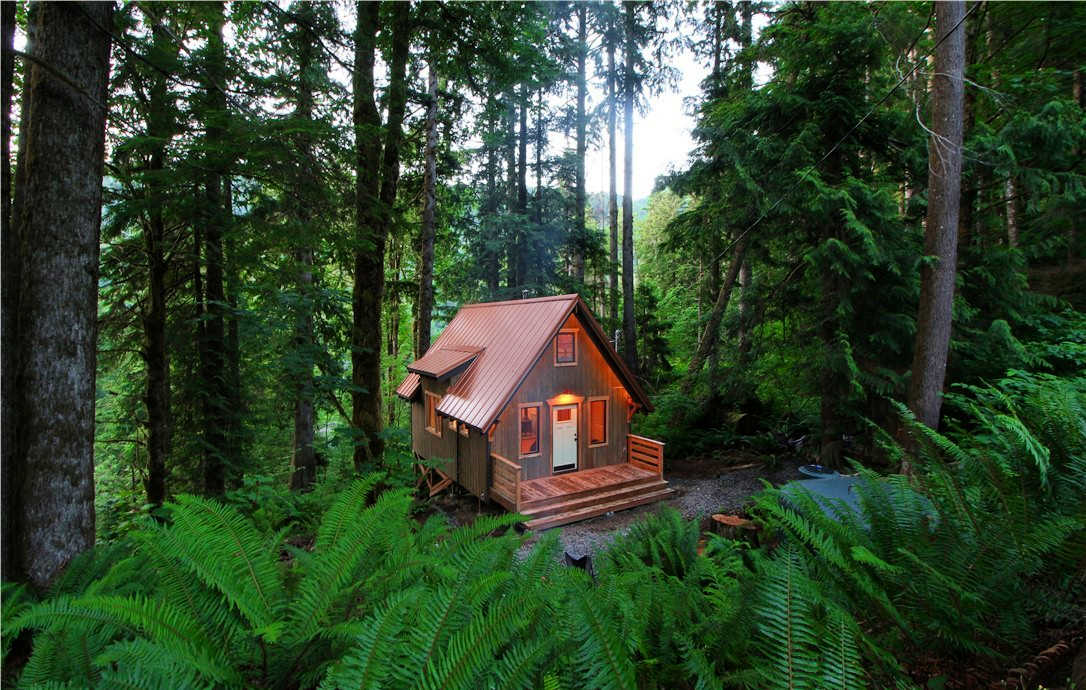 Adventure Basecamp on the Skykomish River Cabins for Rent in Gold Bar