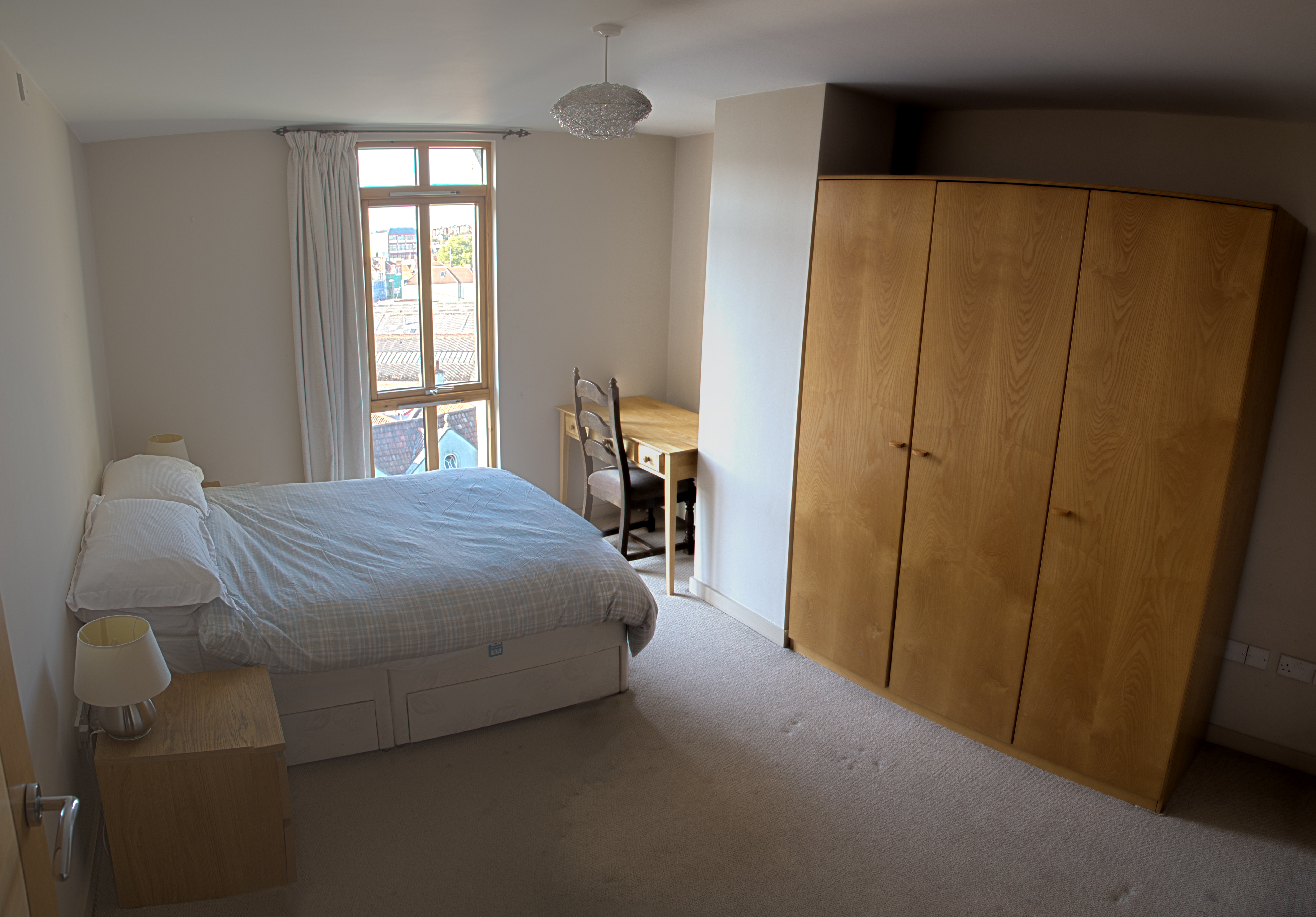 Two bed city centre flat with parking in Central, Bristol
