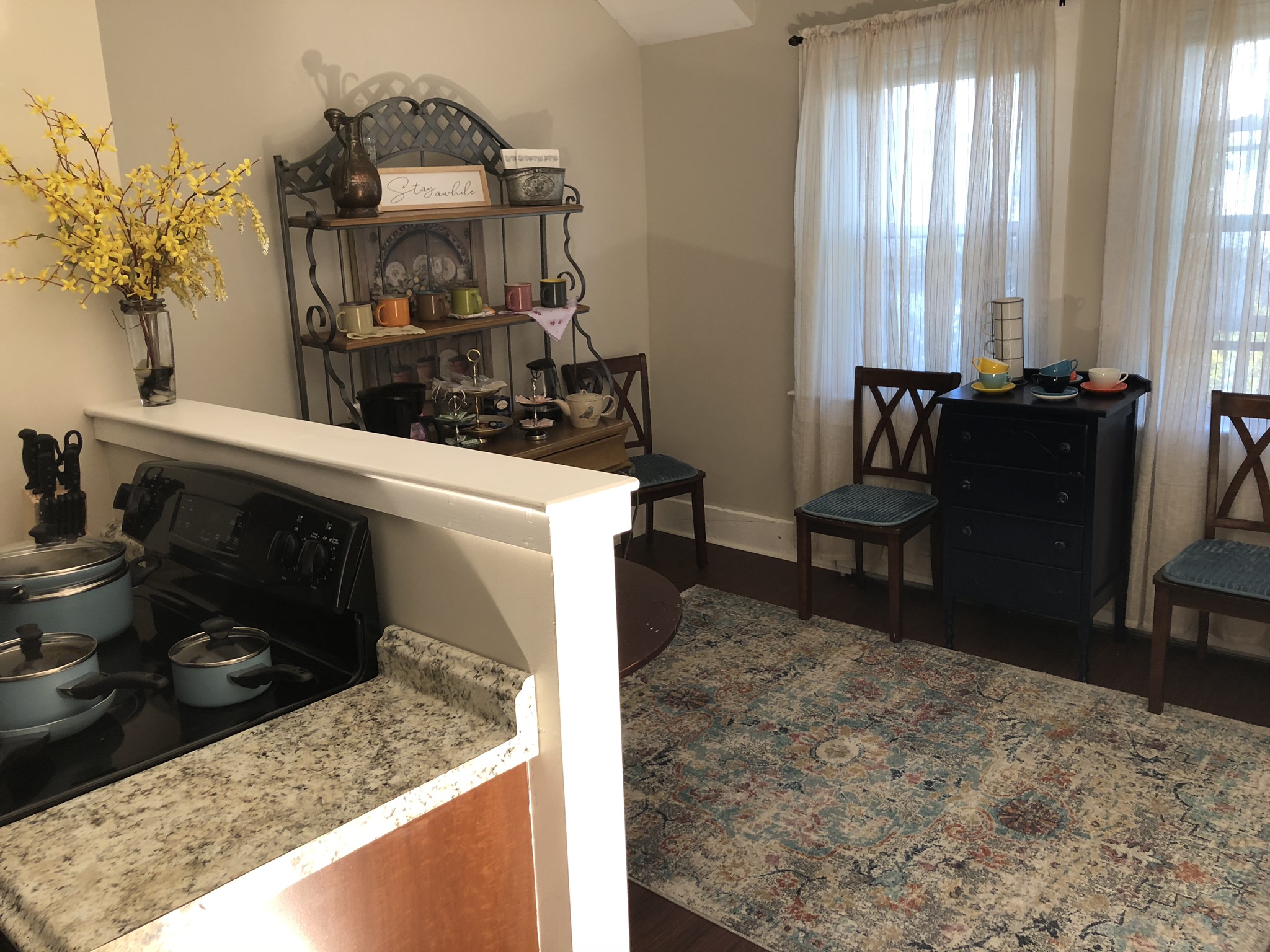 Charming StayDowntown Dover🍷FreeWine🍷Portsmouth Apartments for Rent in Dover, New Hampshire