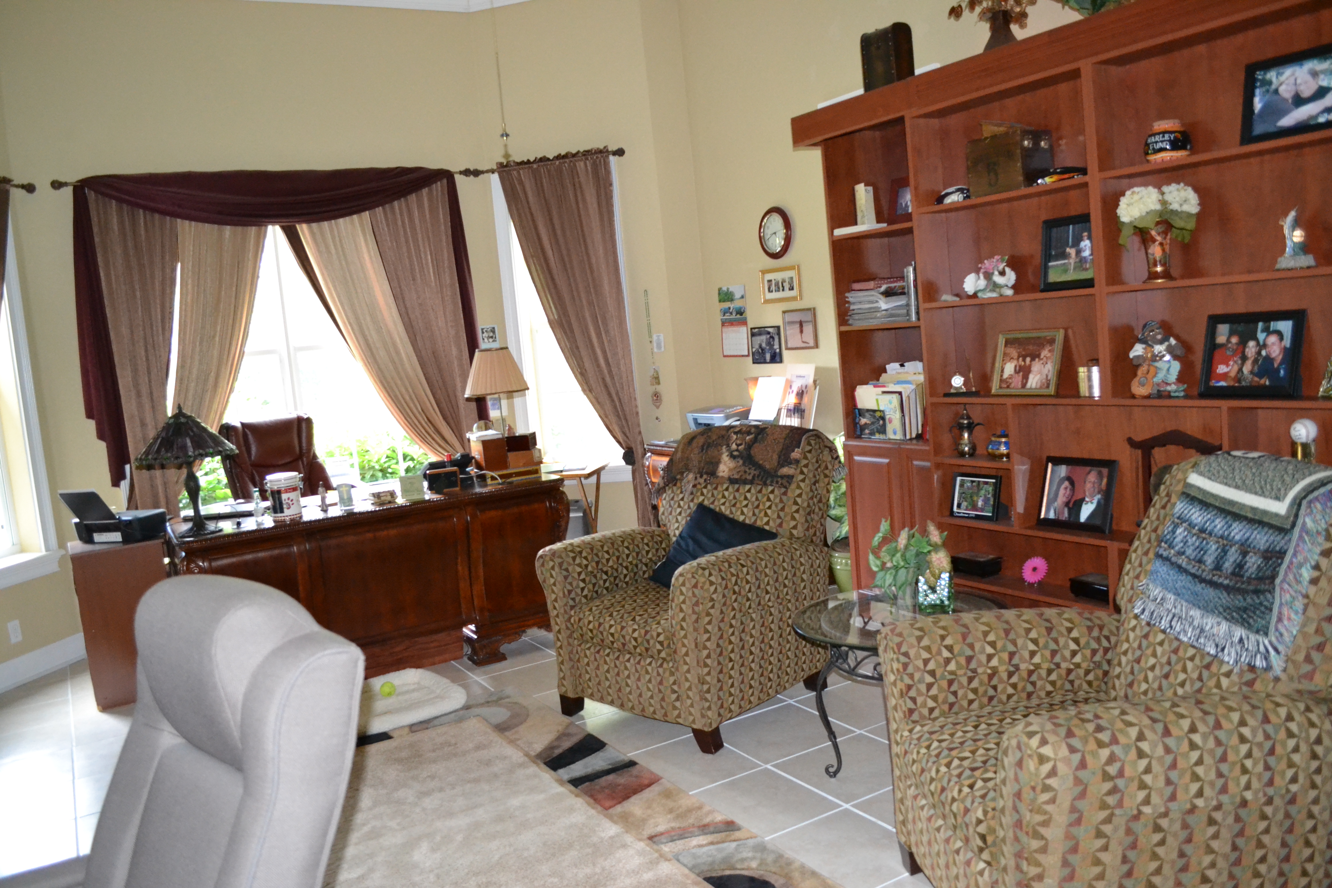 Private home HOSTS are always there