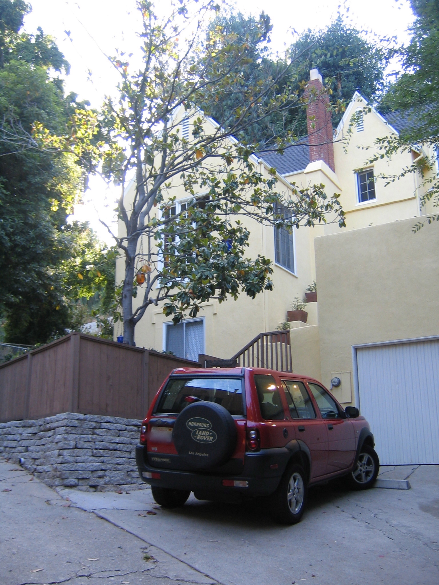 Hollywood Hills garden apt w/patio in Hollywood Hills, Los Angeles