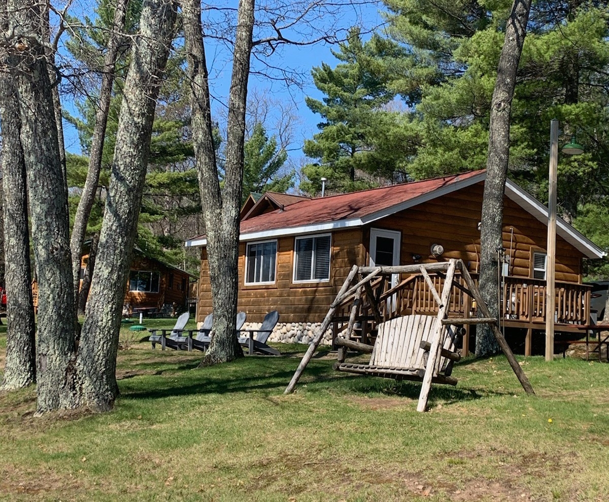 Four Pines on Dam Lake Cottages for Rent in Eagle River, Wisconsin