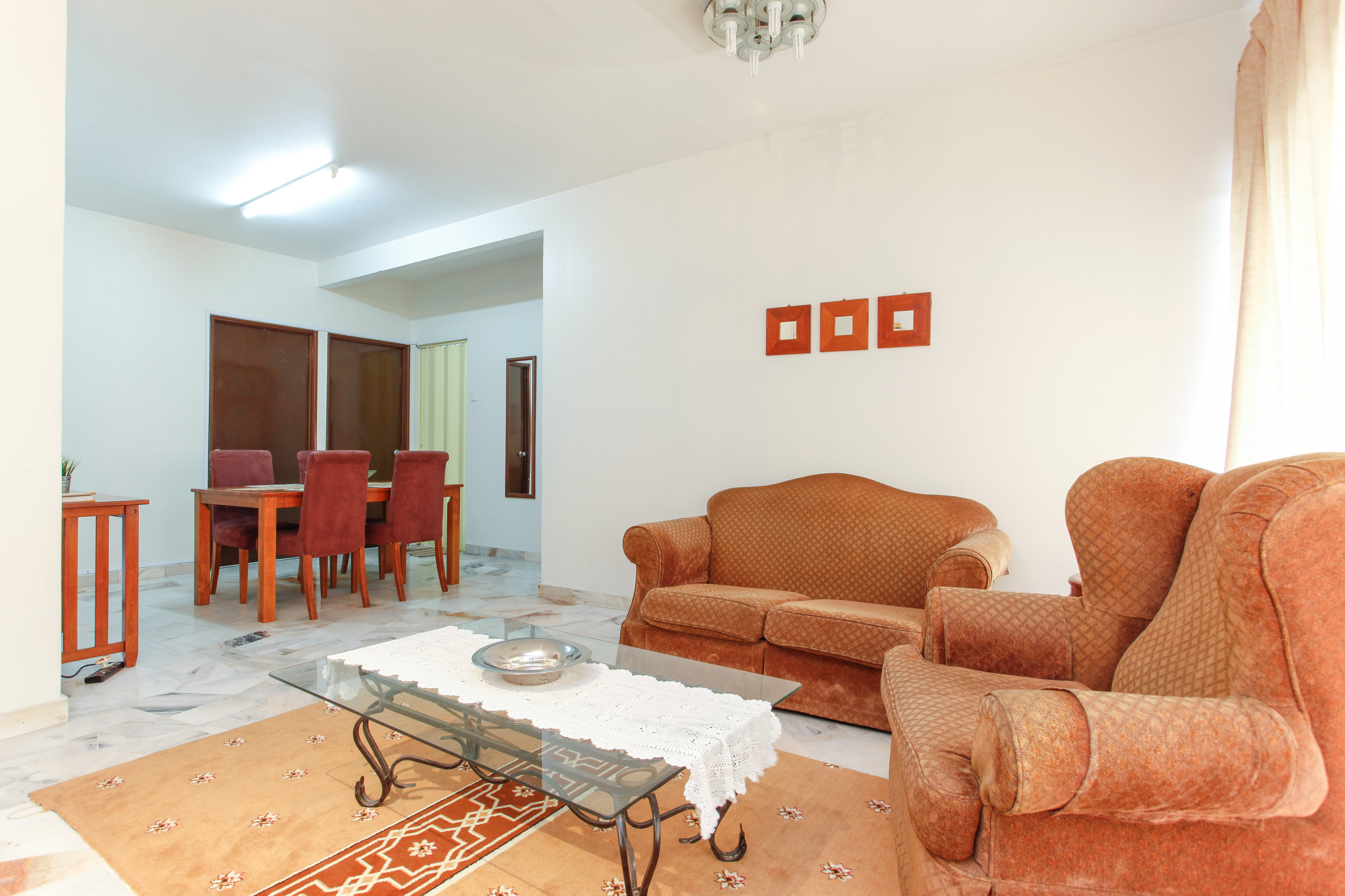 KL, 5 pax, Walk-up Apartment.