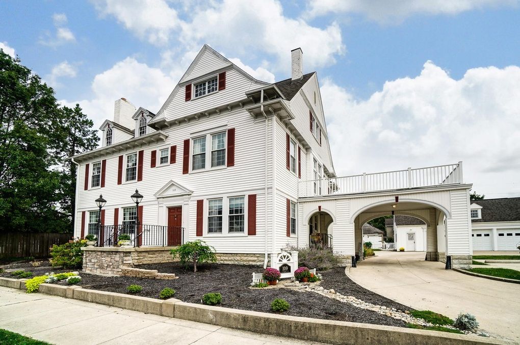 Cottage at Fairwinds Cottages for Rent in Troy, Ohio, United States