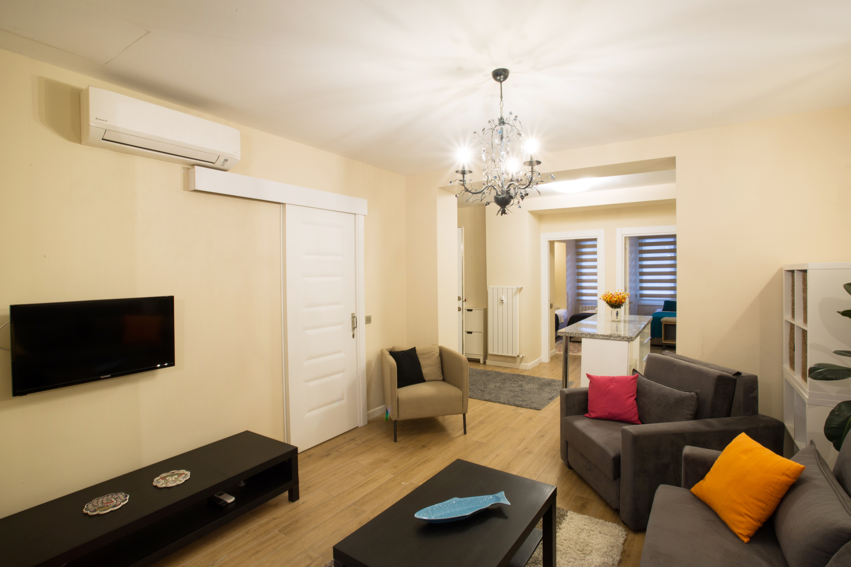 Big Cute Flat with Patio in the Heart of Istanbul1